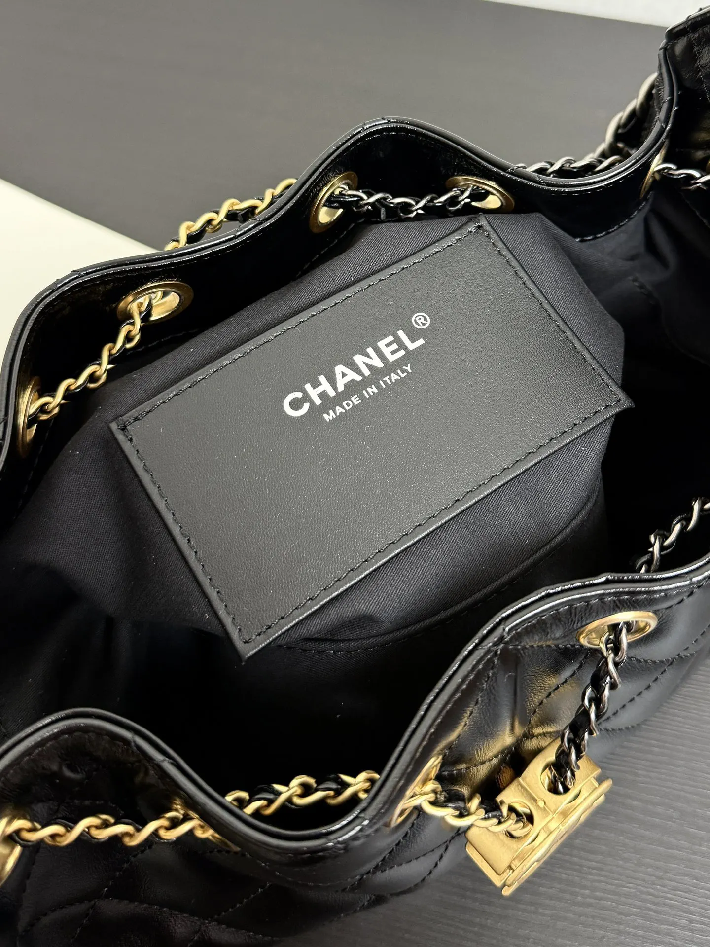 Chain Bag Leather