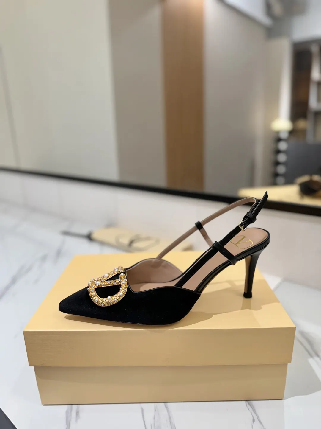 Valentino 金色 拖鞋 轻便舒适款 款07