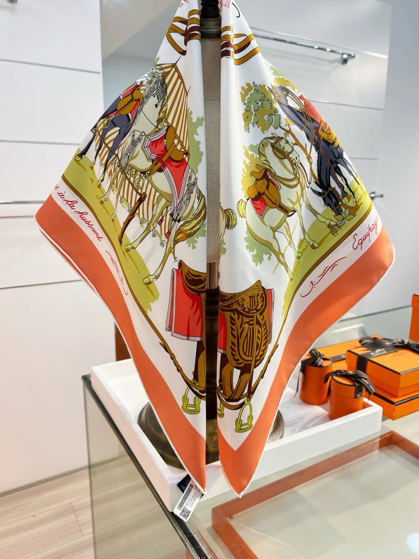 Hermès 丝巾 精致配饰
