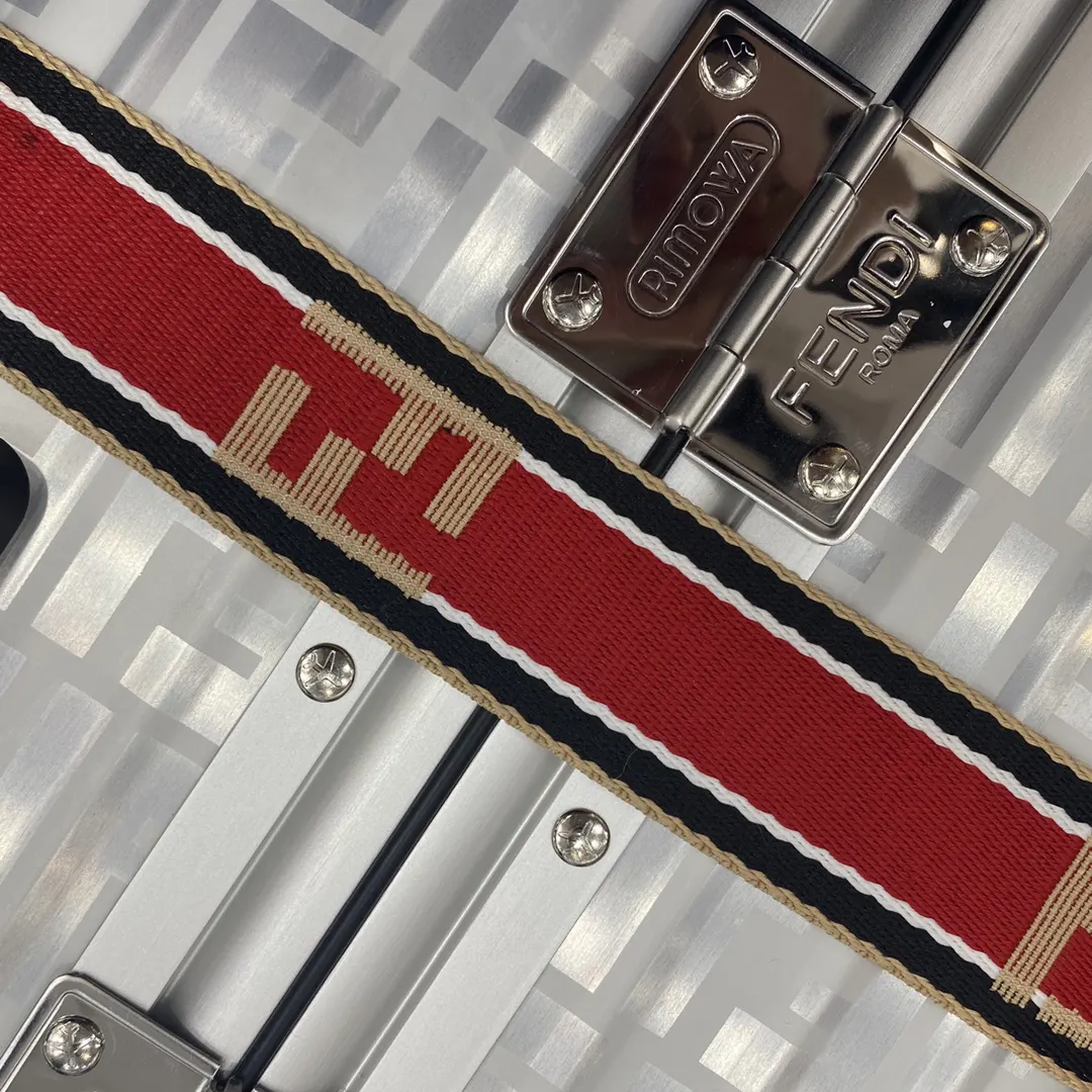 Fendi 紅色 行李箱 旅行拉杆款 輕便出行款