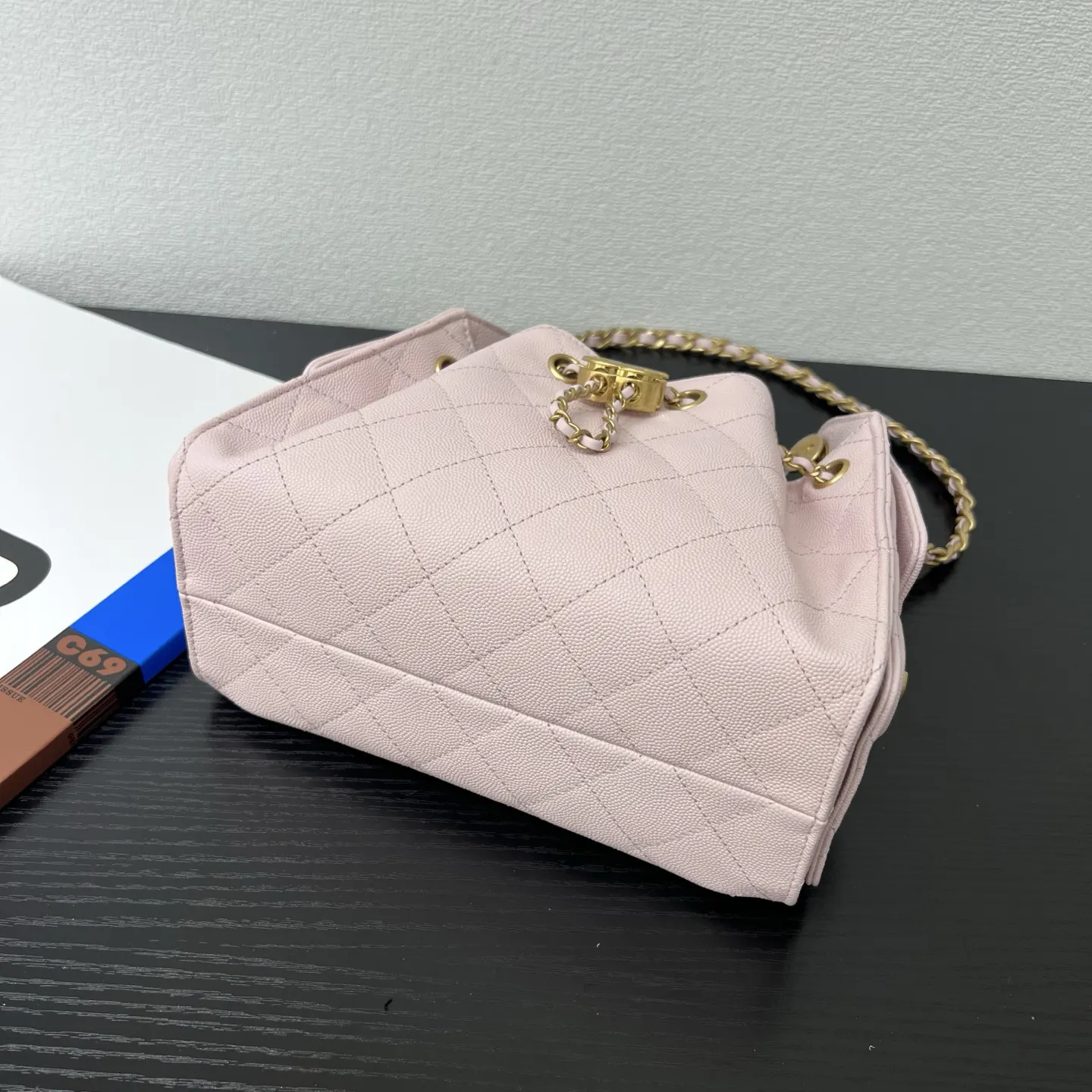 CHANEL 22 Bag 粉色牛皮链条包 小号款 复古款