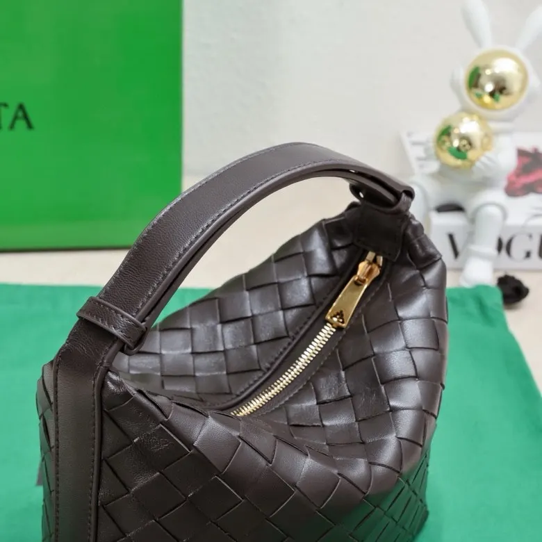 Bottega Veneta 金色 羊皮 腋下包 复古腋下背款