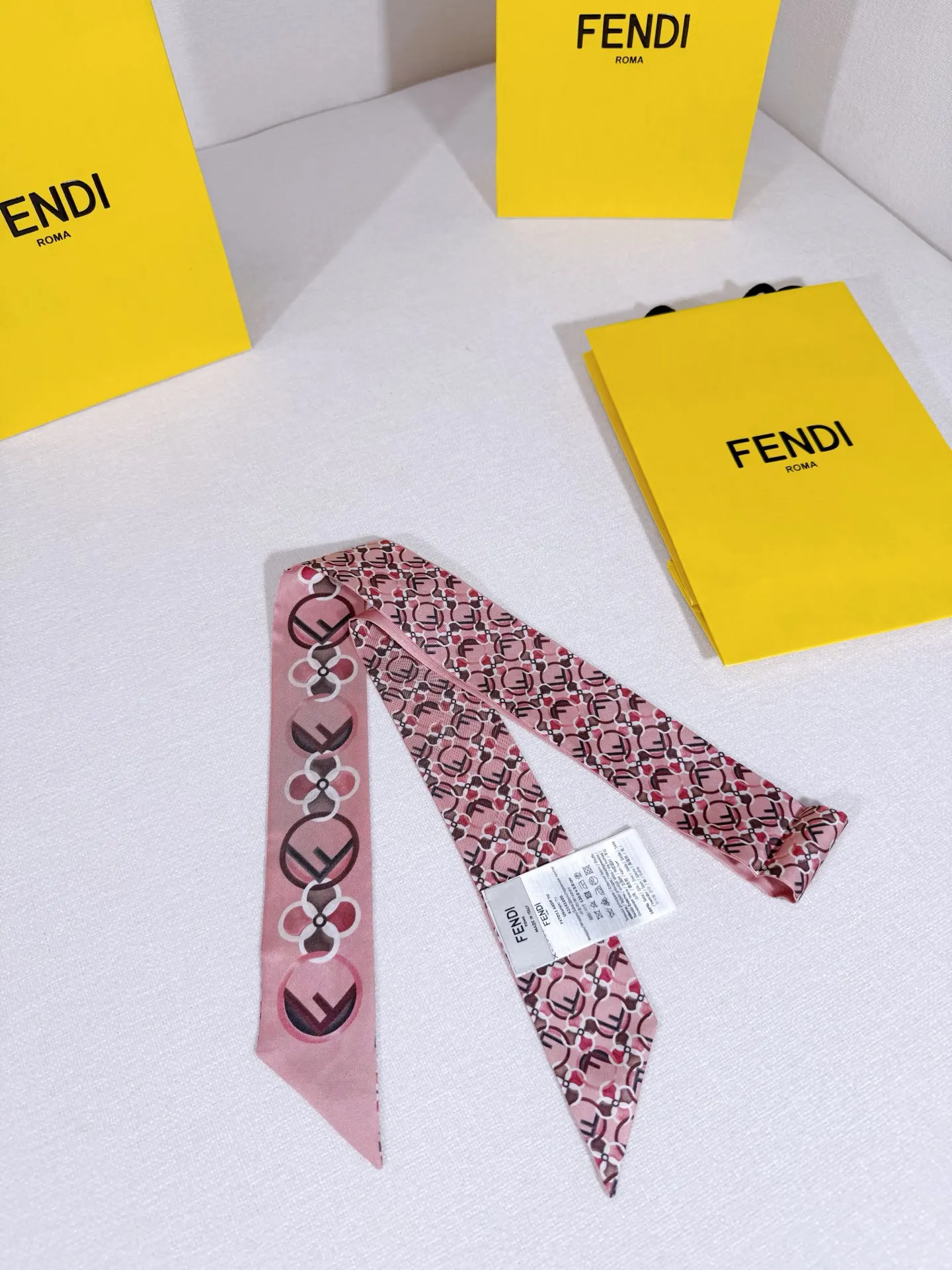 Pink Fashion Item Commuter Versatile