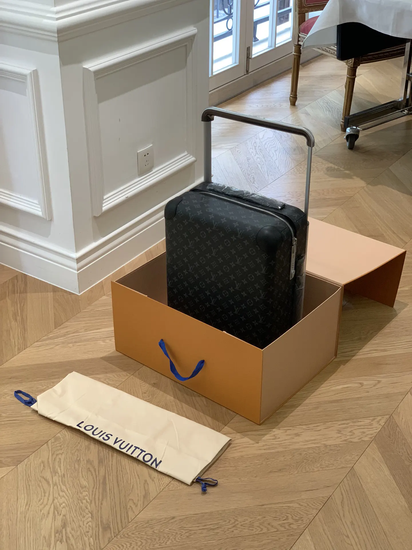 灰色 銀色 拉杆真皮包裹 行李箱 旅行拉杆款 輕便出行款
