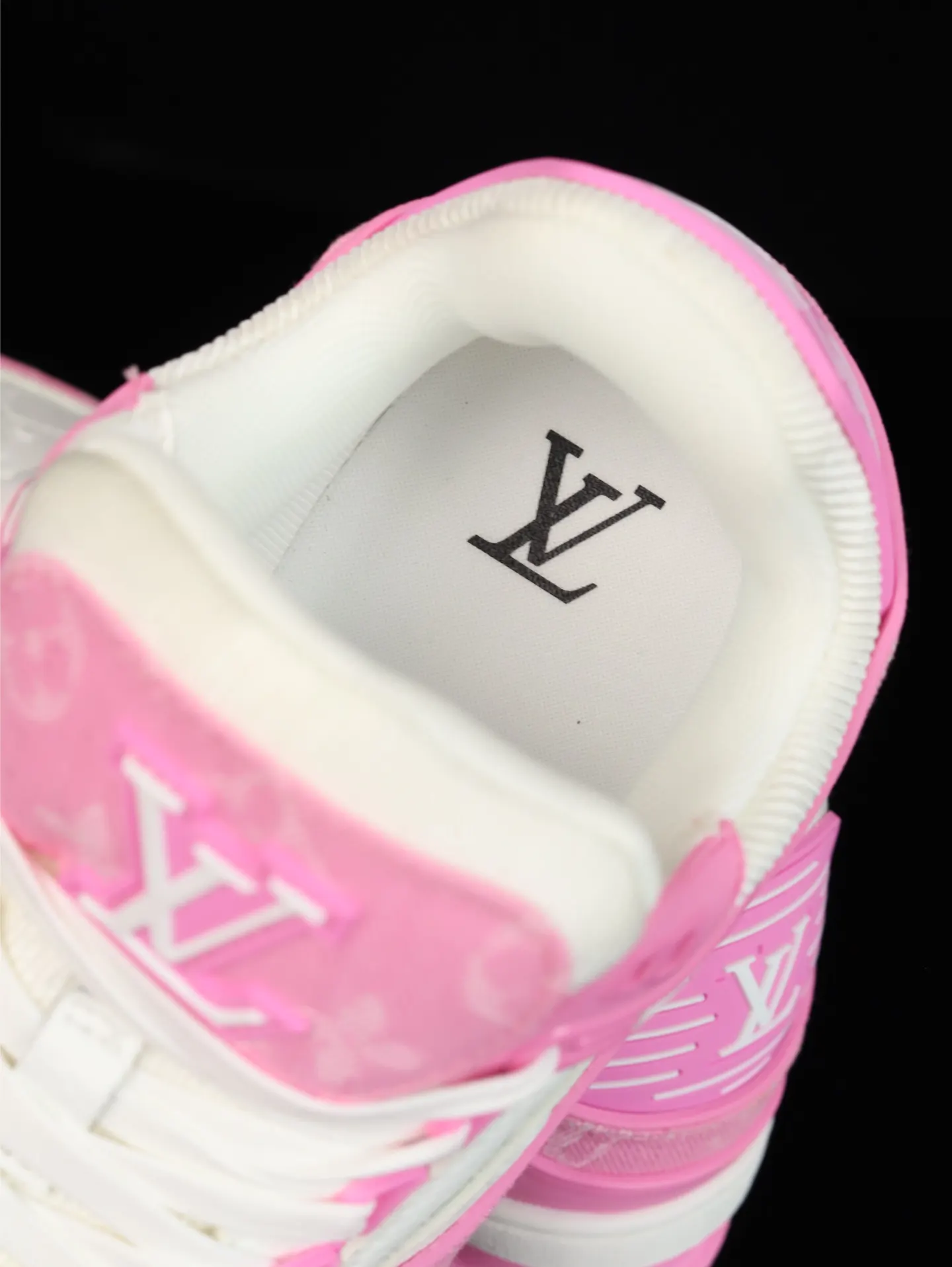 Louis Vuitton 运动鞋