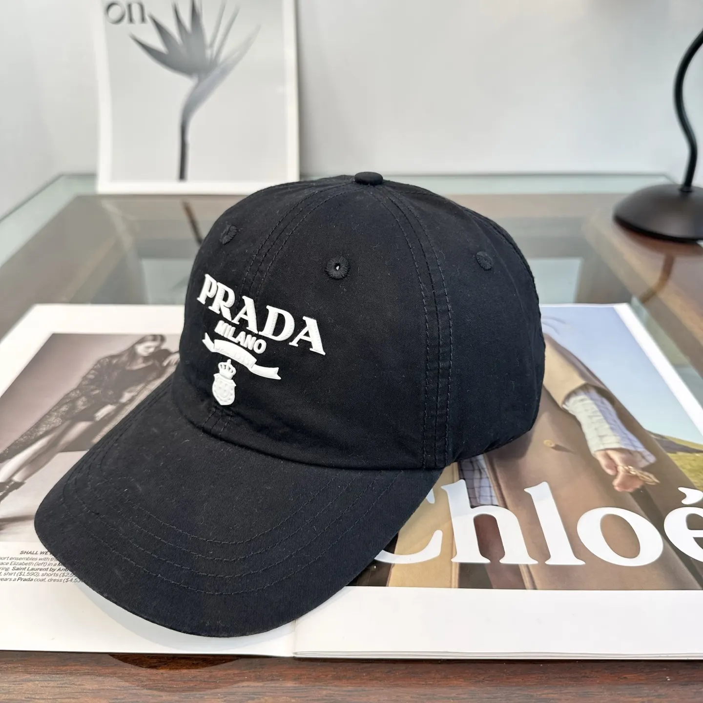 Prada 棒球帽 日常休闲款