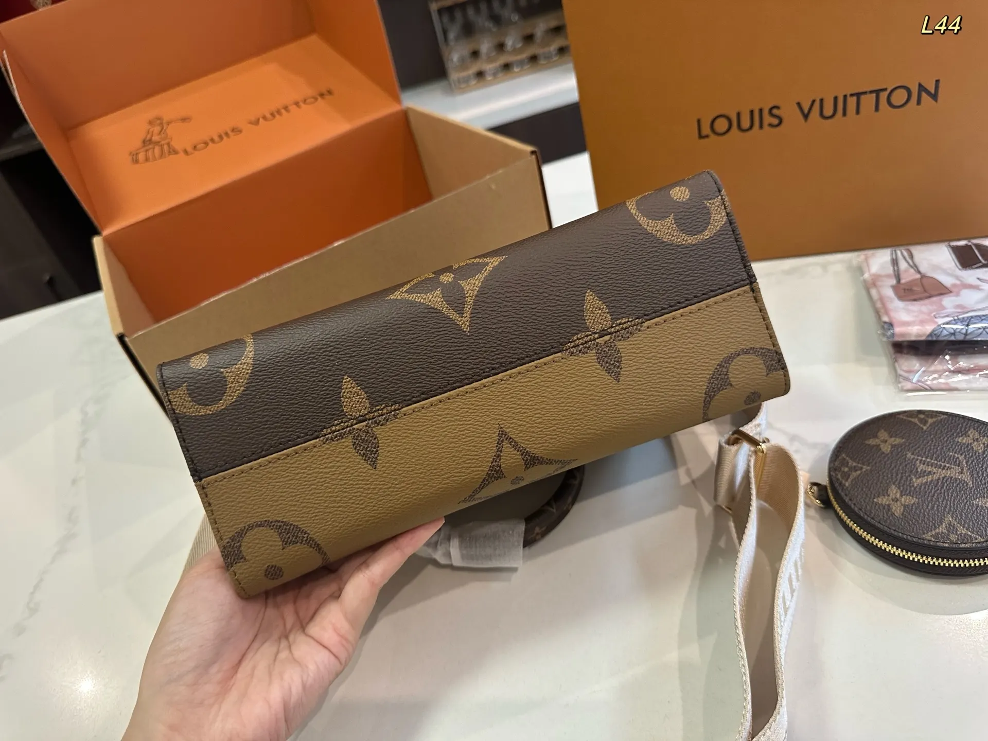 LV 托特包 大容量托特款