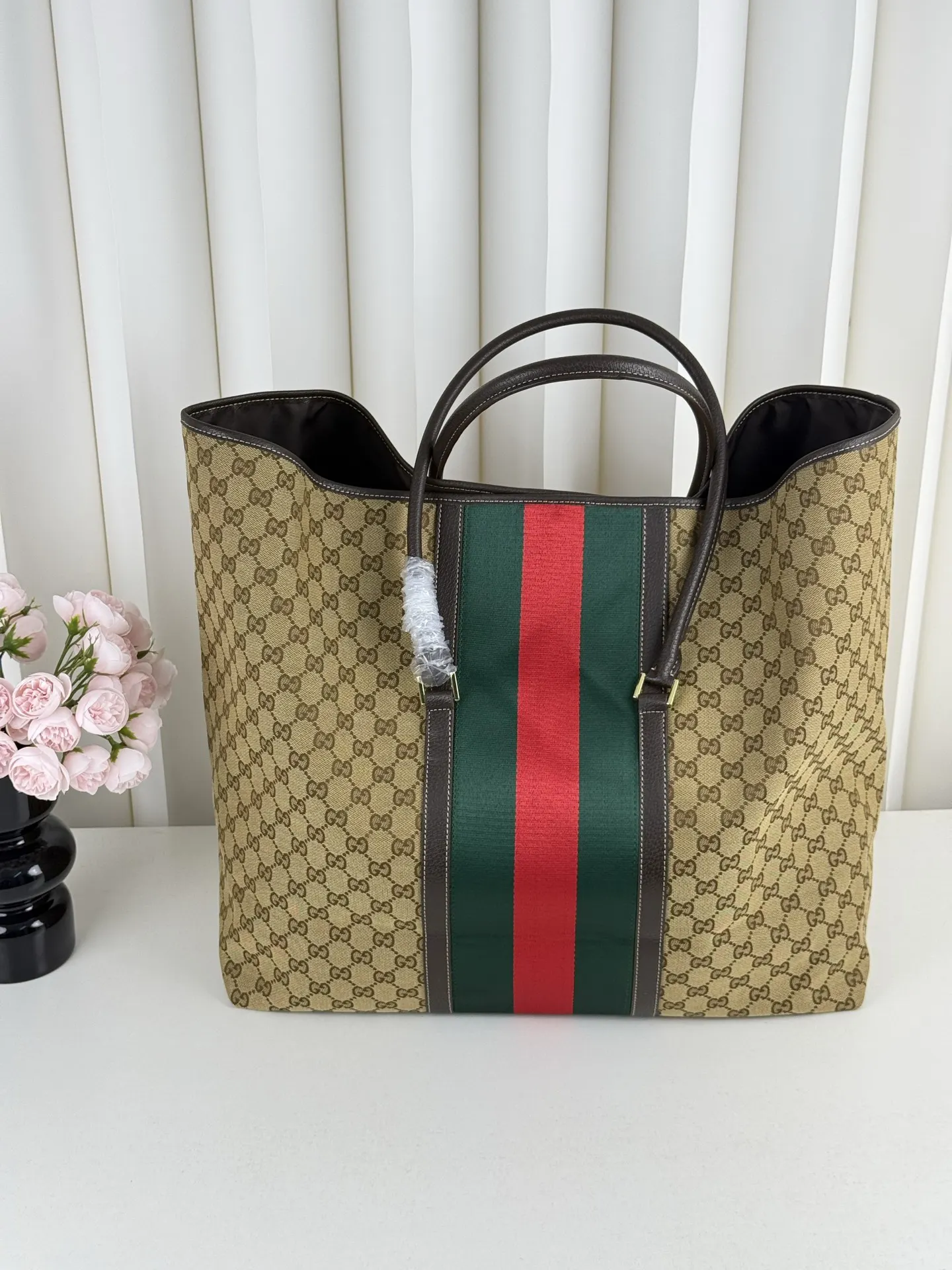 Gucci 老花 帆布 手柄皮質厚实 握感舒適 拉链顺滑 取物超方便 托特包 大容量托特款
