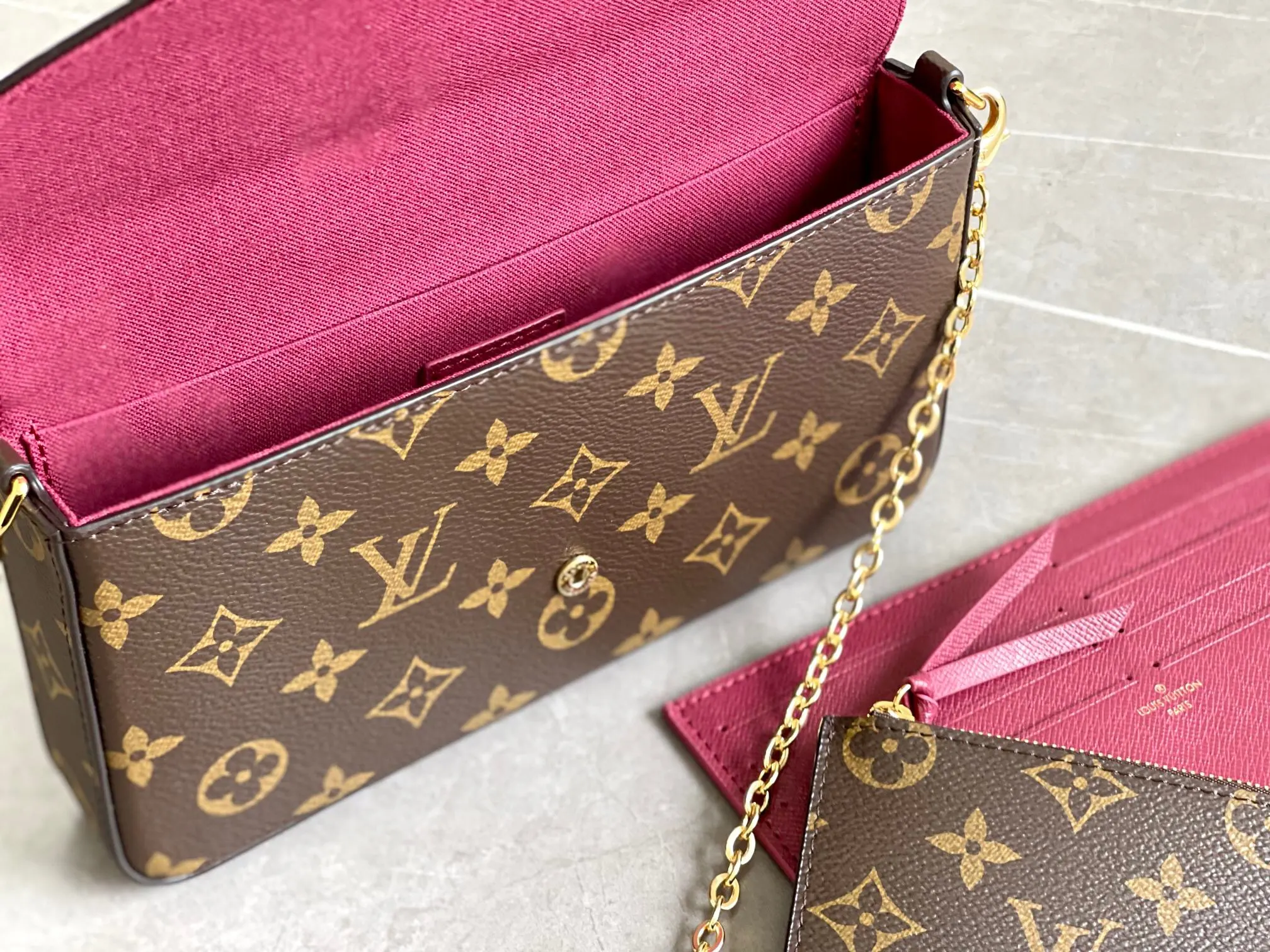 LV gold Monogram, chain bag, shoulder messenger model Image 8 LV gold Monogram, chain bag, shoulder messenger model Image 8