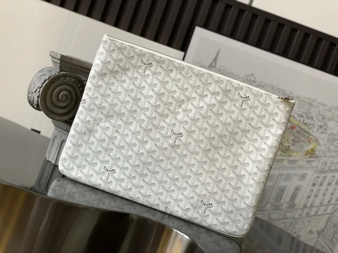Goyard 白色 鼎鼎戈雅 手拿包 精致手拿款
