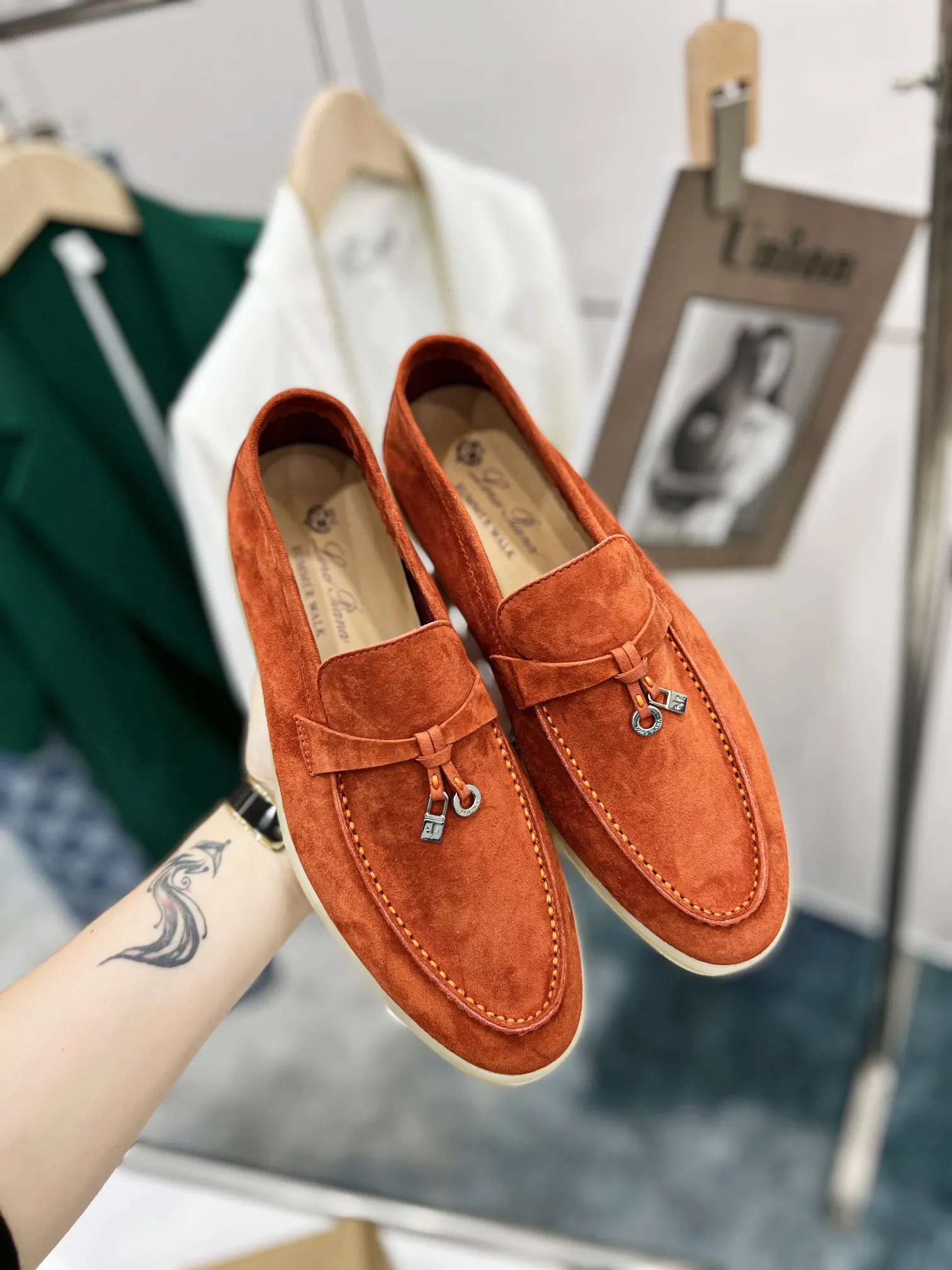 Hermès 运动鞋