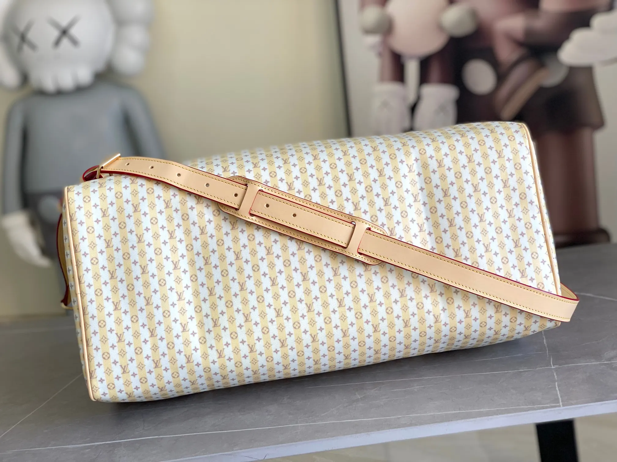 Louis Vuitton Gold Top Handle Bag Commuter Leather
