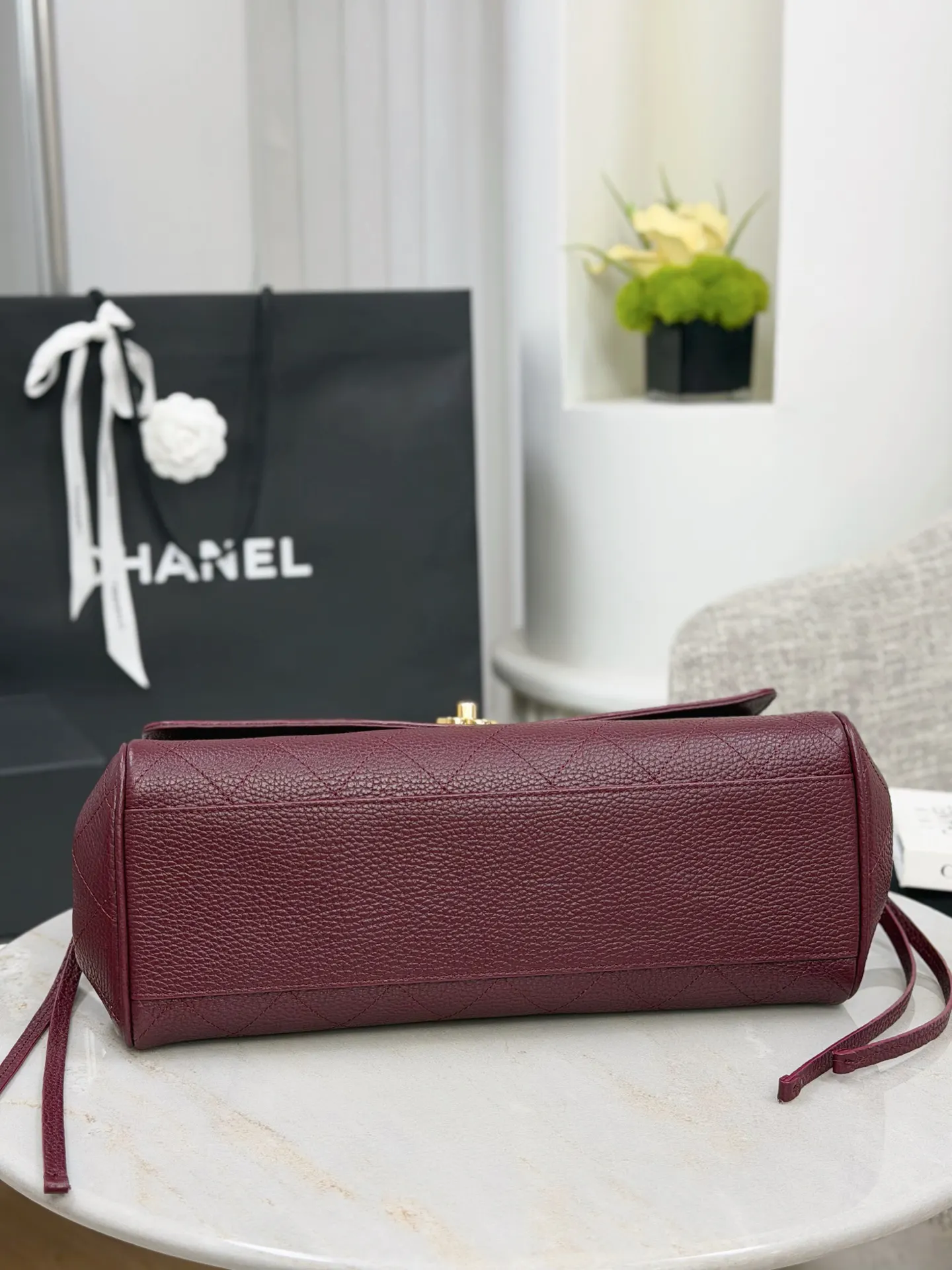 Chanel Cowhide Tote Shopping Bag Hand Held Shoulder Image 4 Chanel Cowhide Tote Shopping Bag Hand Held Shoulder Image 4