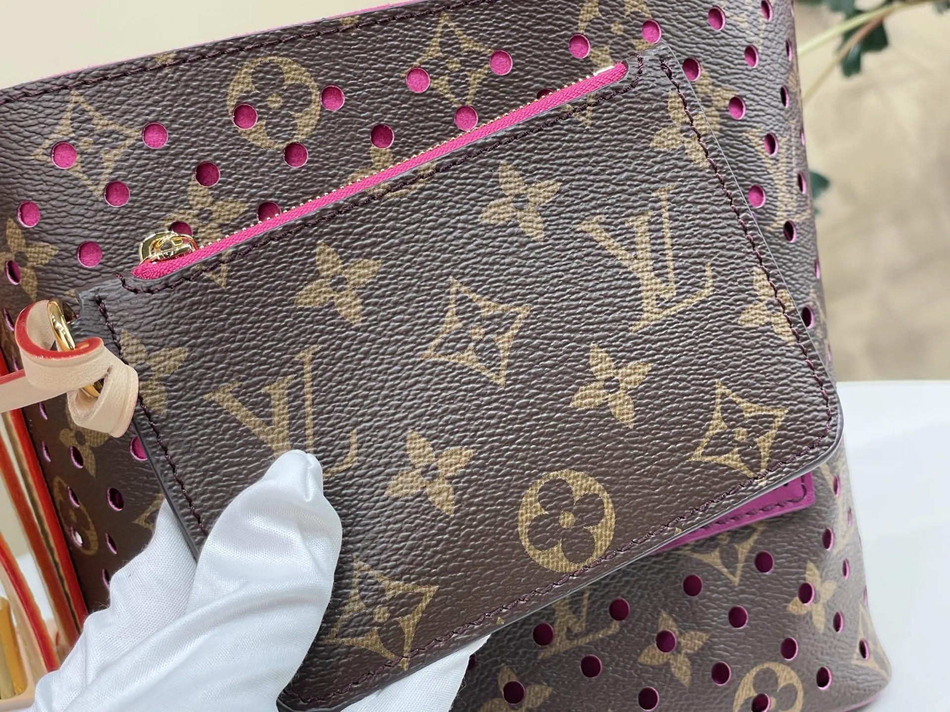 Louis Vuitton Red Monogram Bucket Bag Casual Canvas
