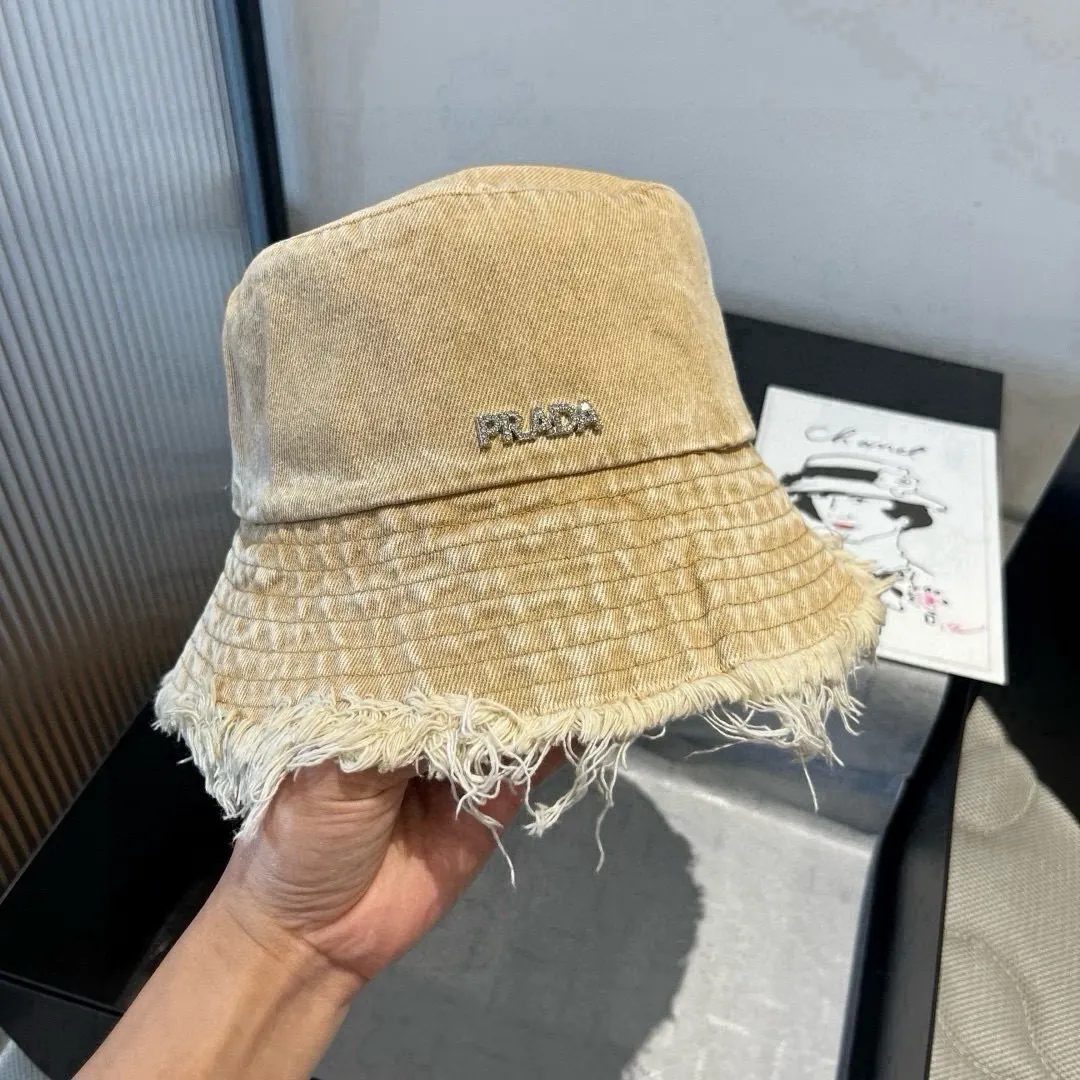 Prada 渔夫帽 休閒遮阳款