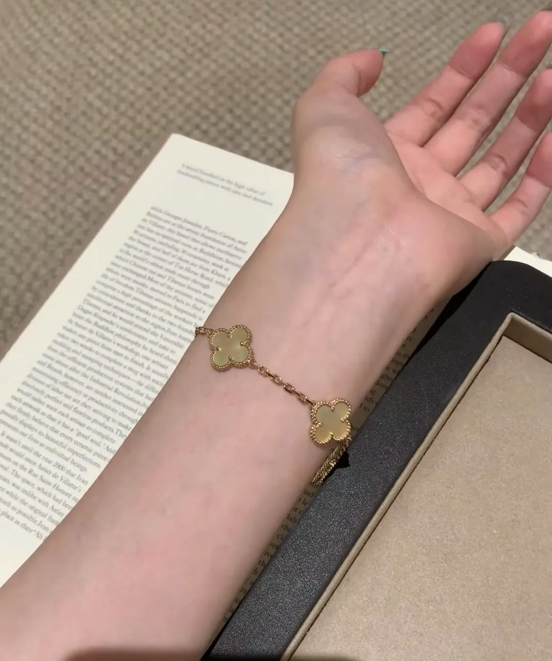 Van Cleef 贝母 手链 日常叠戴款
