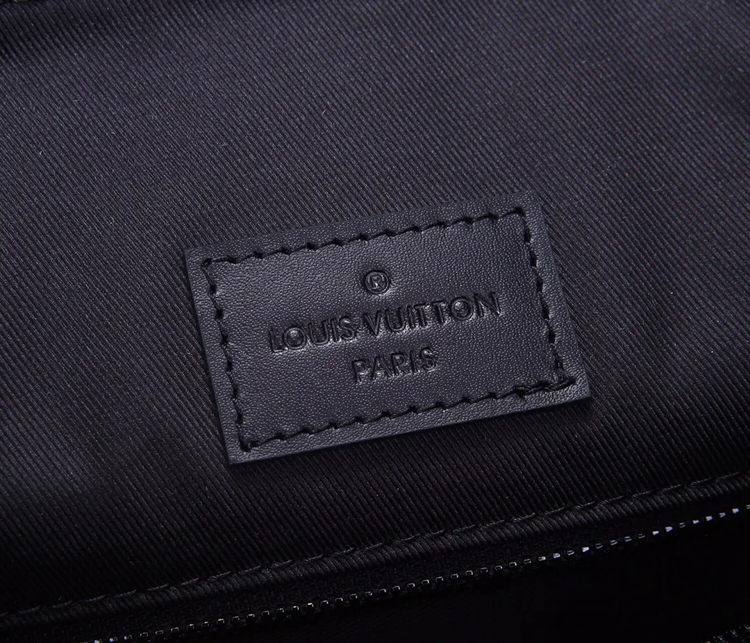 LV 黑色 银色 牛皮 双肩包 实用双肩款