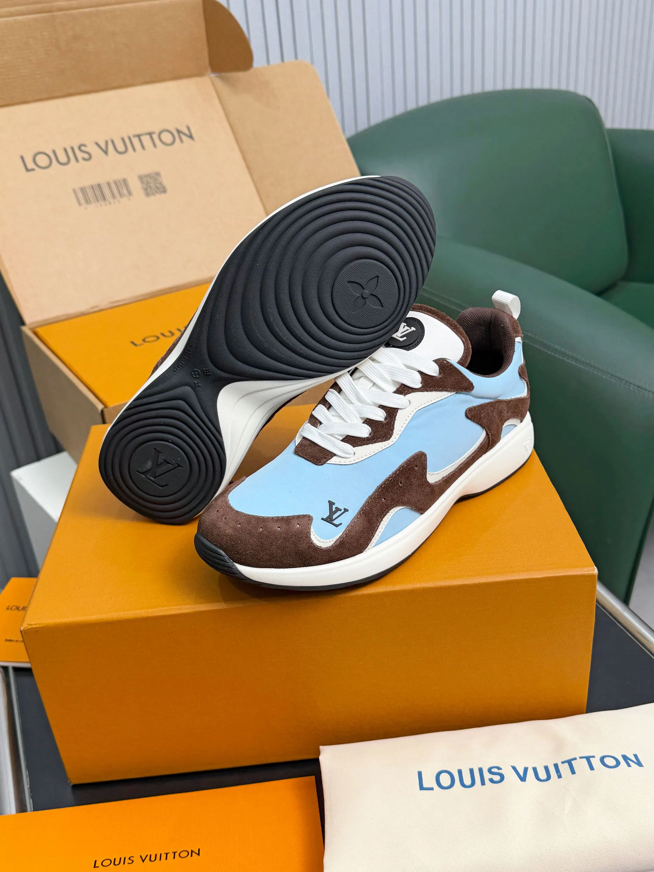 Louis Vuitton 运动鞋