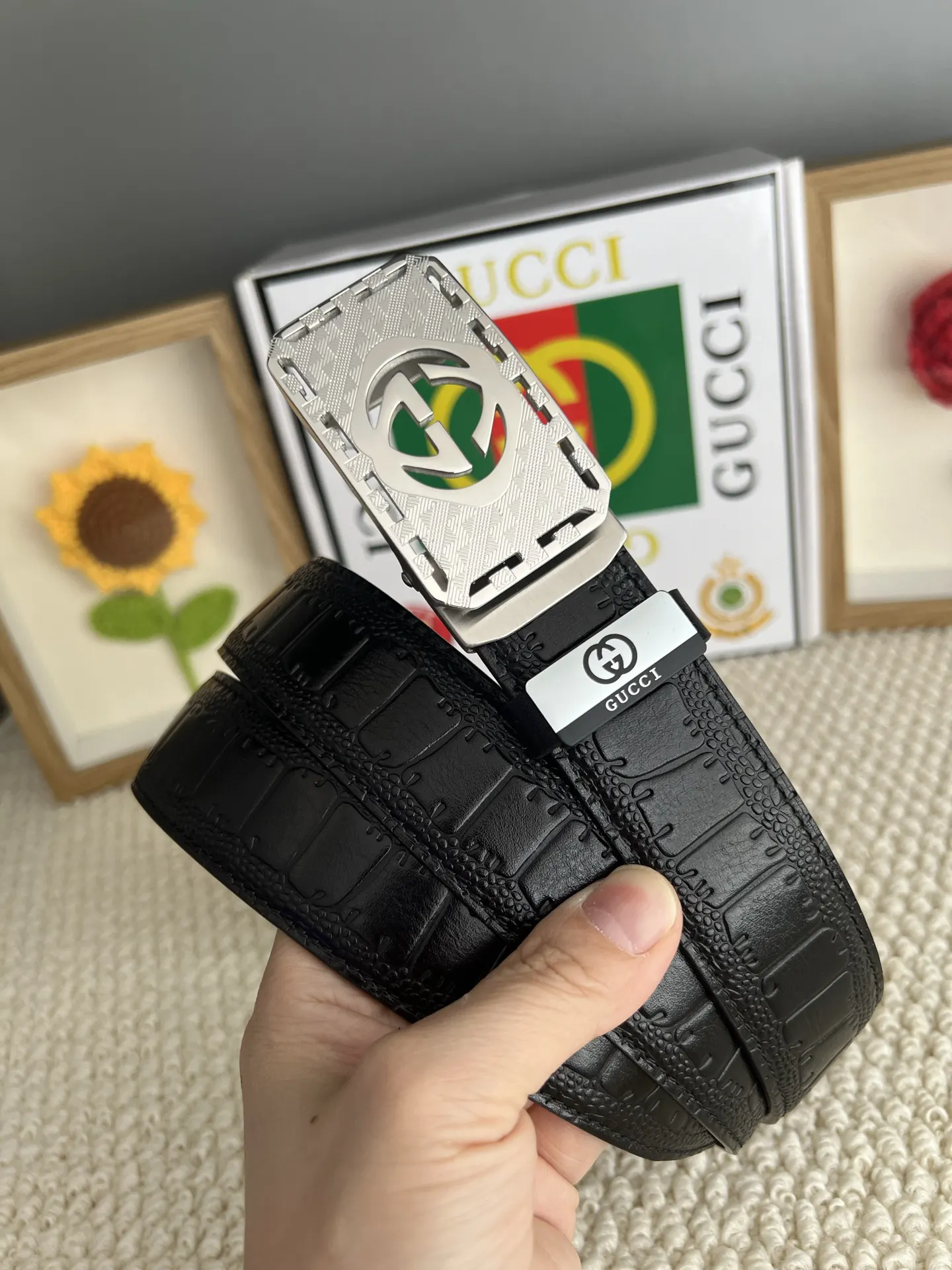 Gucci 双G扣牛皮腰带