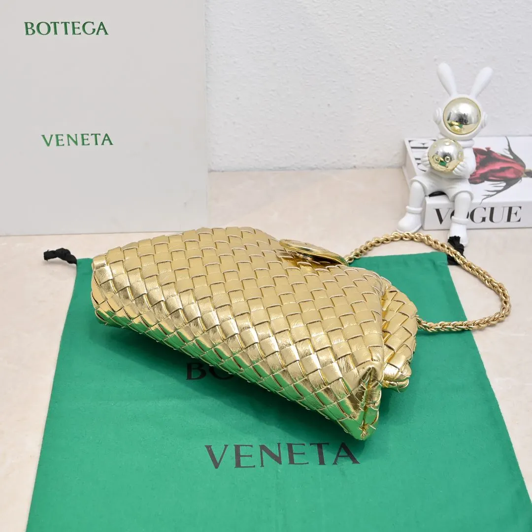 Bottega Veneta 羊皮 链条包 精致链条款