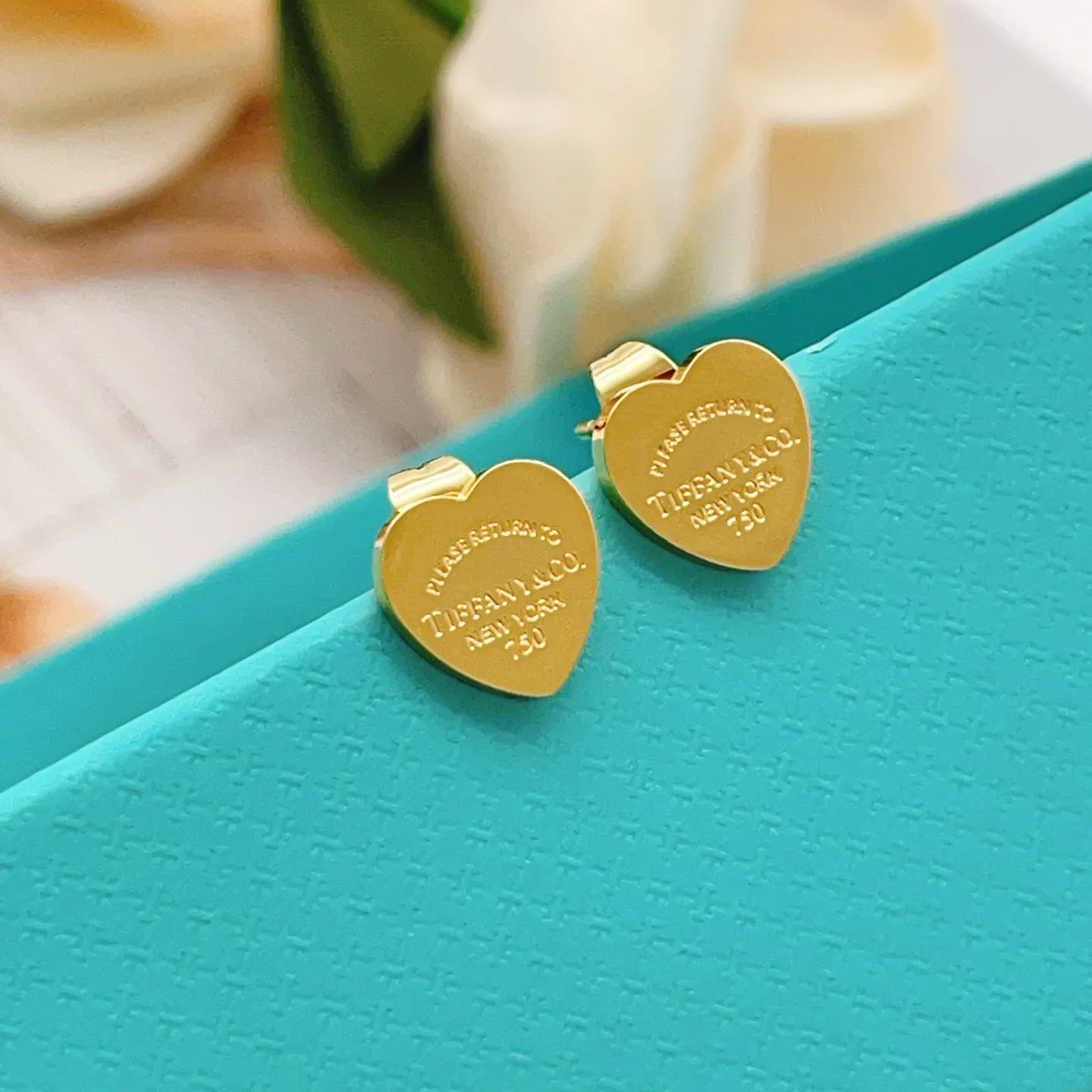 Gold Fashion Item