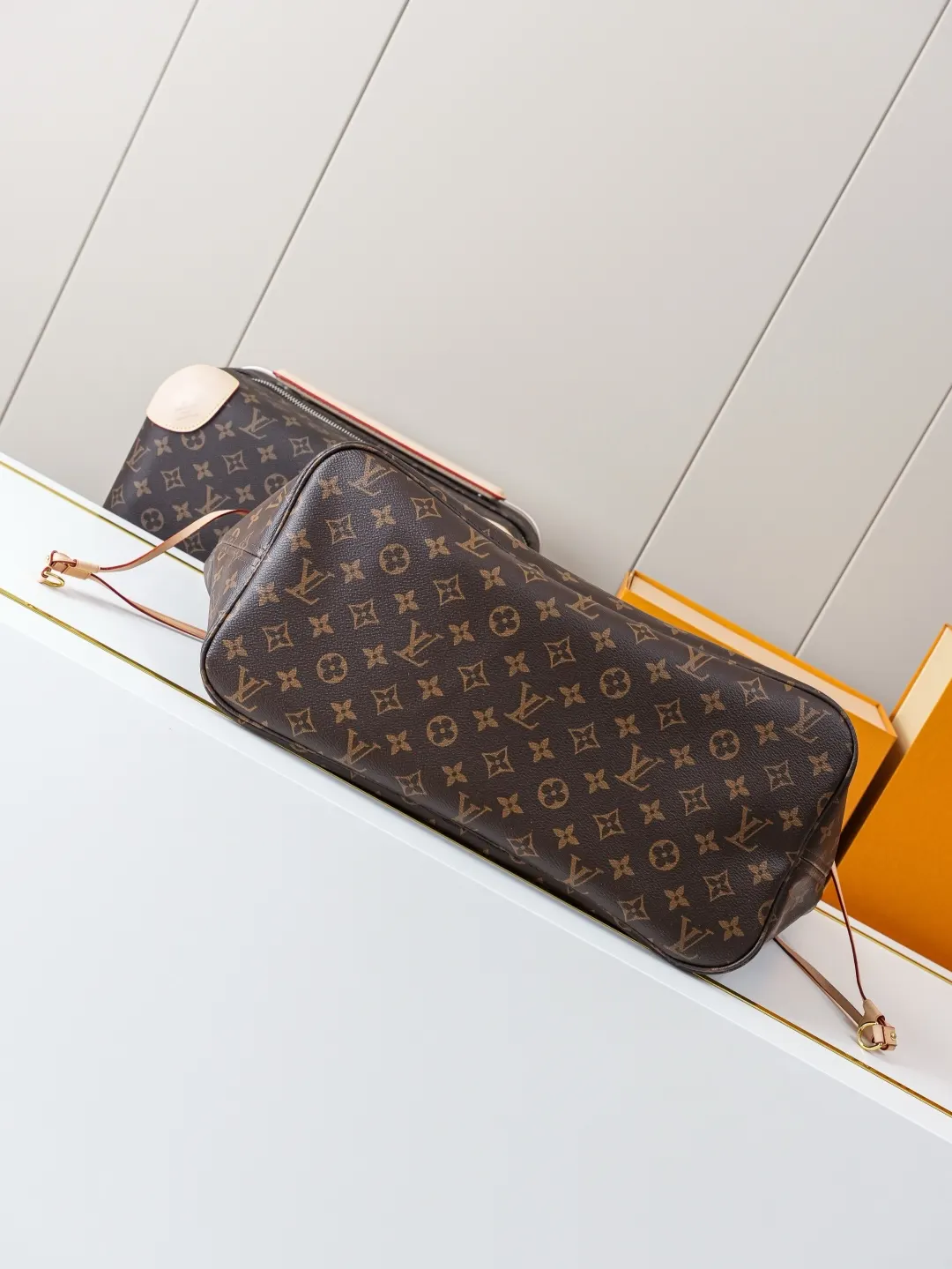 Neverfull 牛皮 托特包 大容量托特款