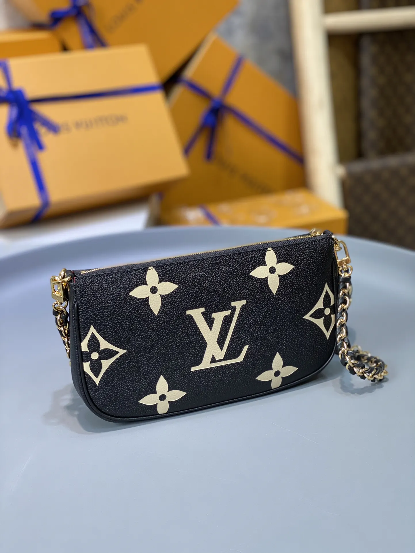 LV 金色 帆布 链条包 精致链条款