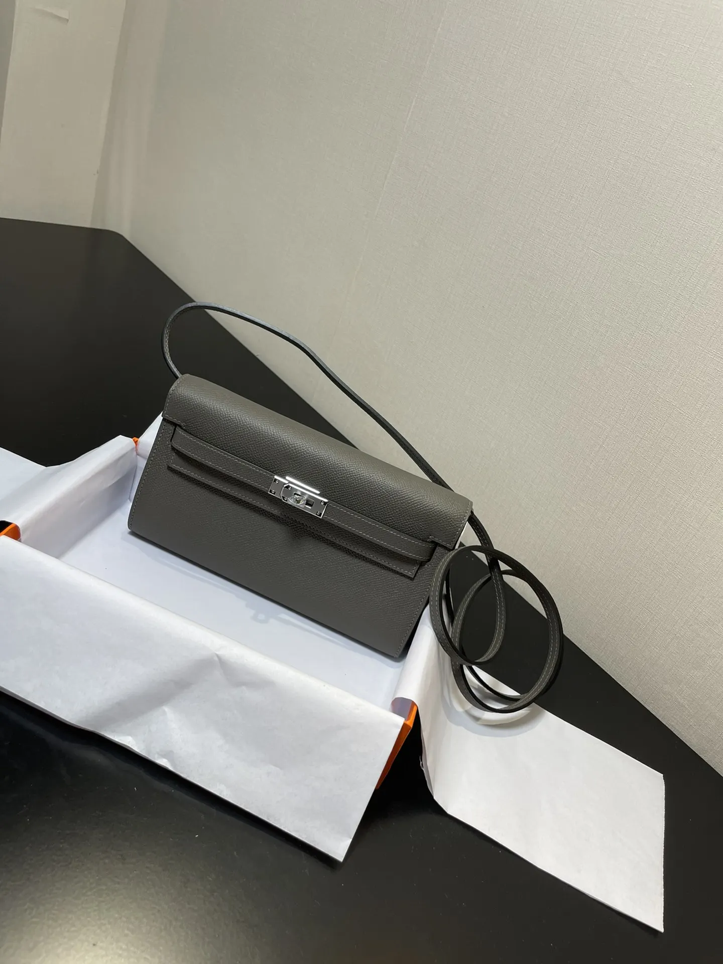 Hermès Kelly 锡器灰 Epsom掌纹牛皮 斜挎包