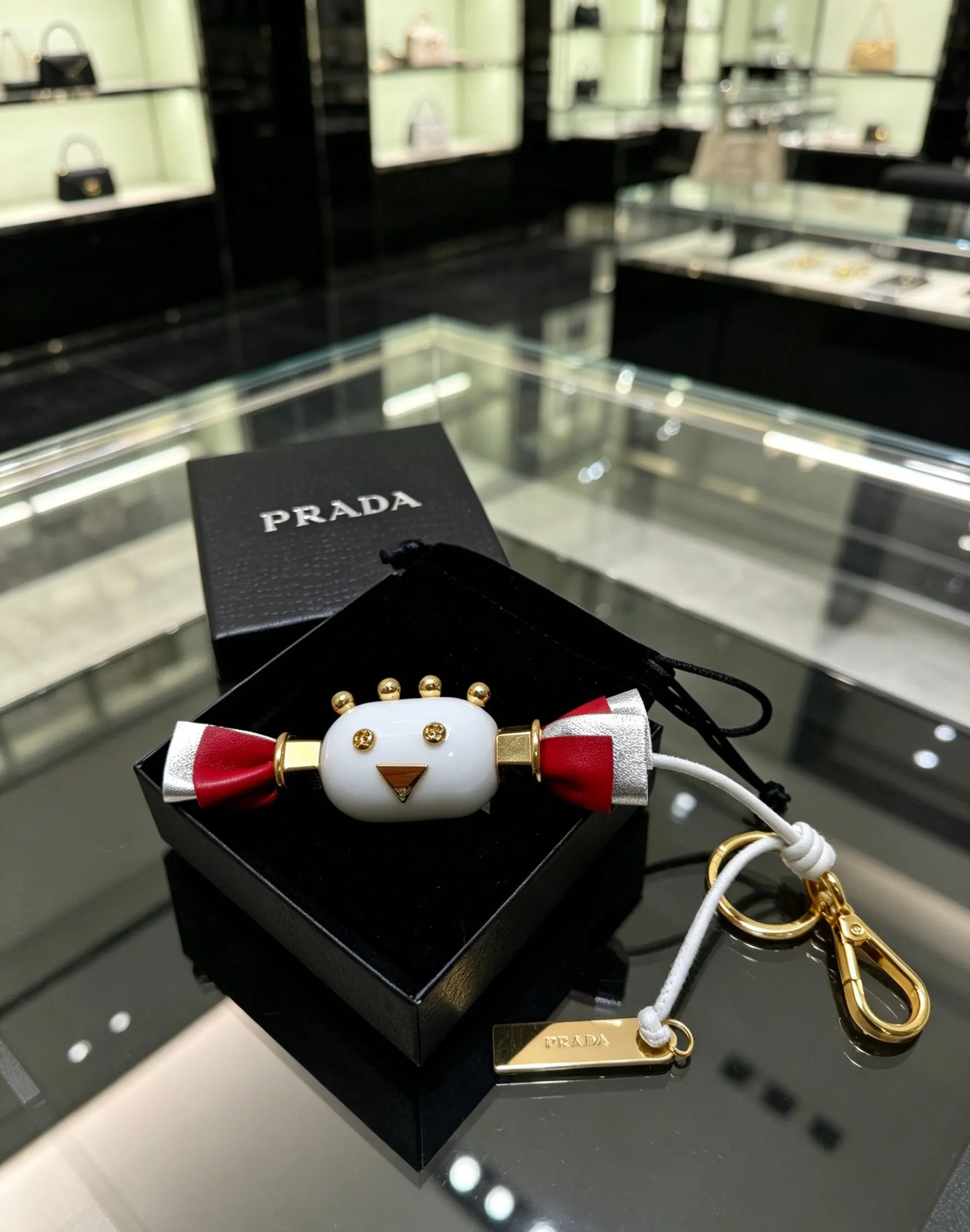 Prada 红色 皮革 三角标 包包挂件/钥匙扣