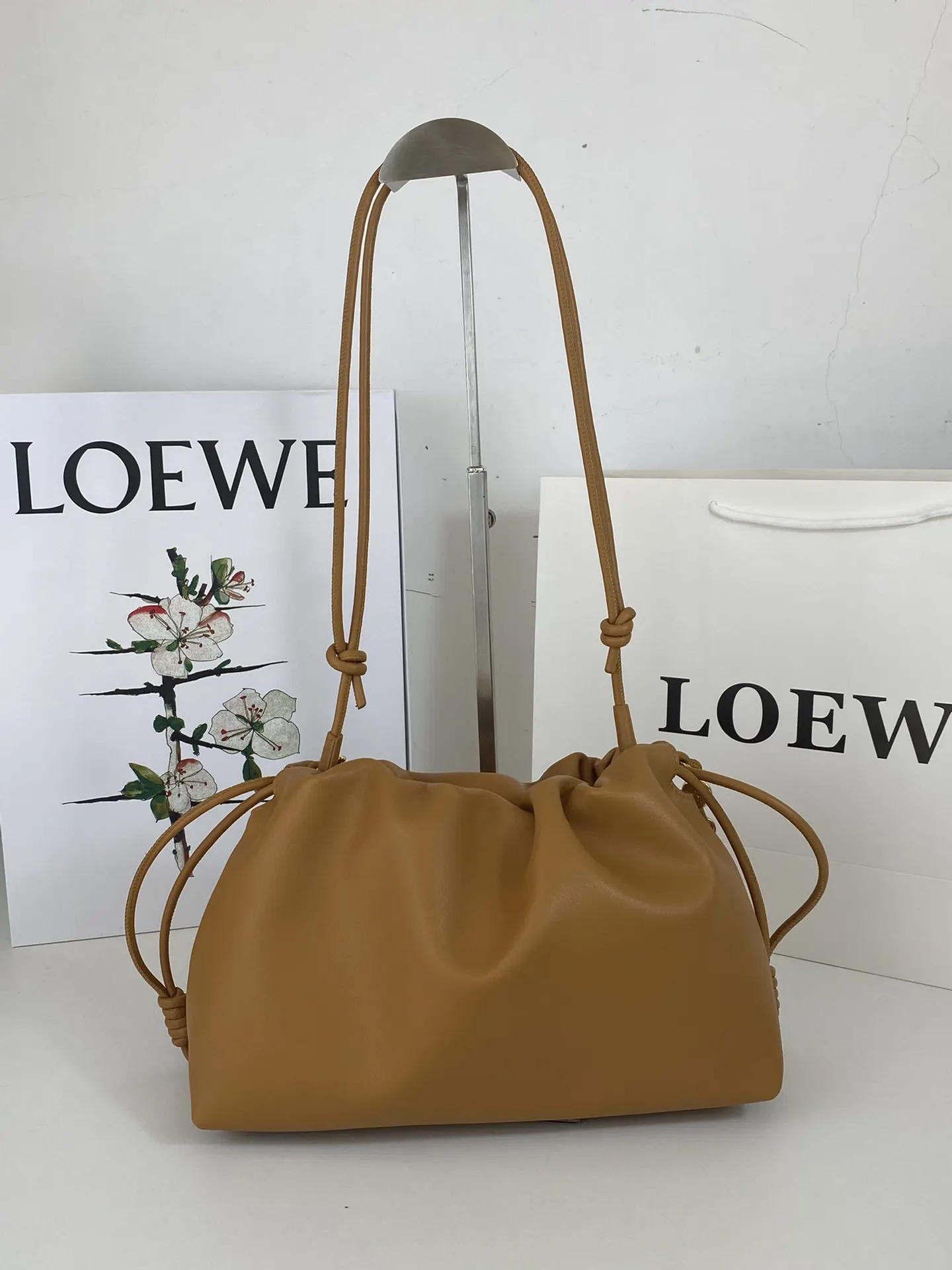 羊皮 Flamenco Purse 云朵包 采用褶 链条包 精致链条款