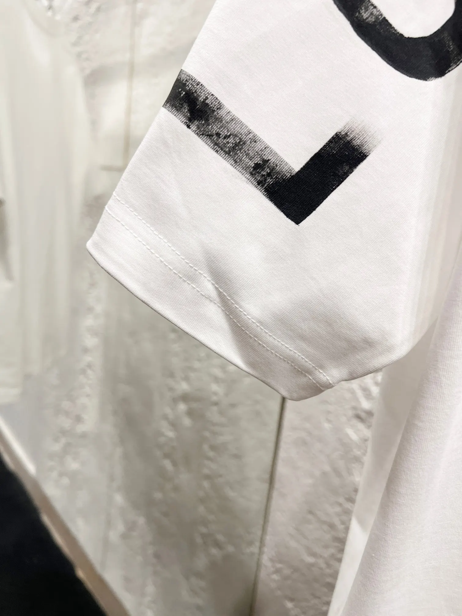 LV Short Sleeved T Shirt T Shirt | ORBUYBAG High-End Fashion Boutique