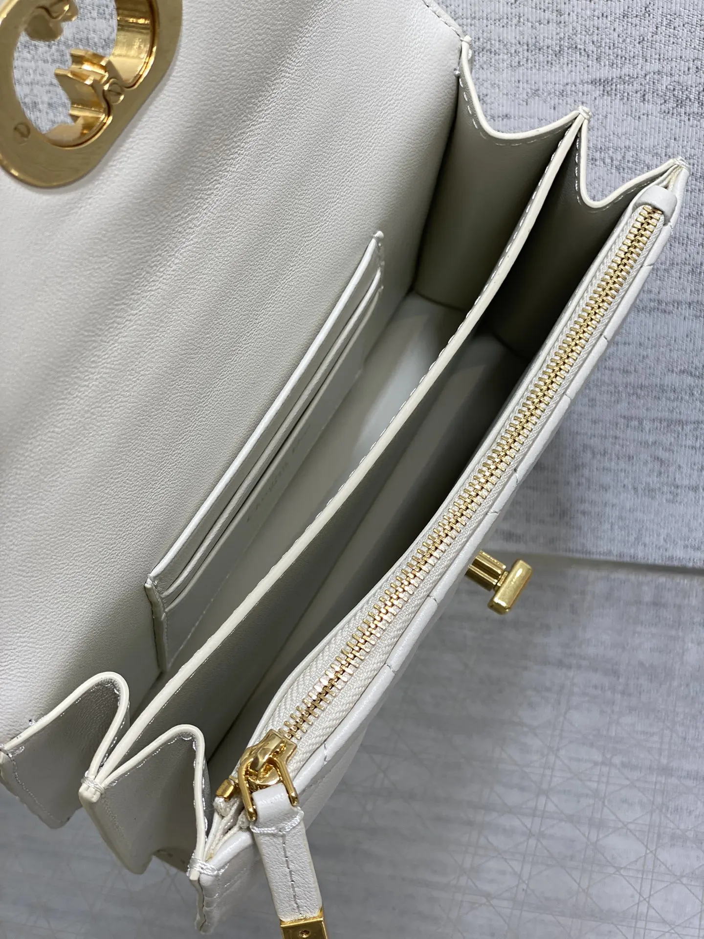 Dior Cannage藤格纹 链条包 手提斜挎