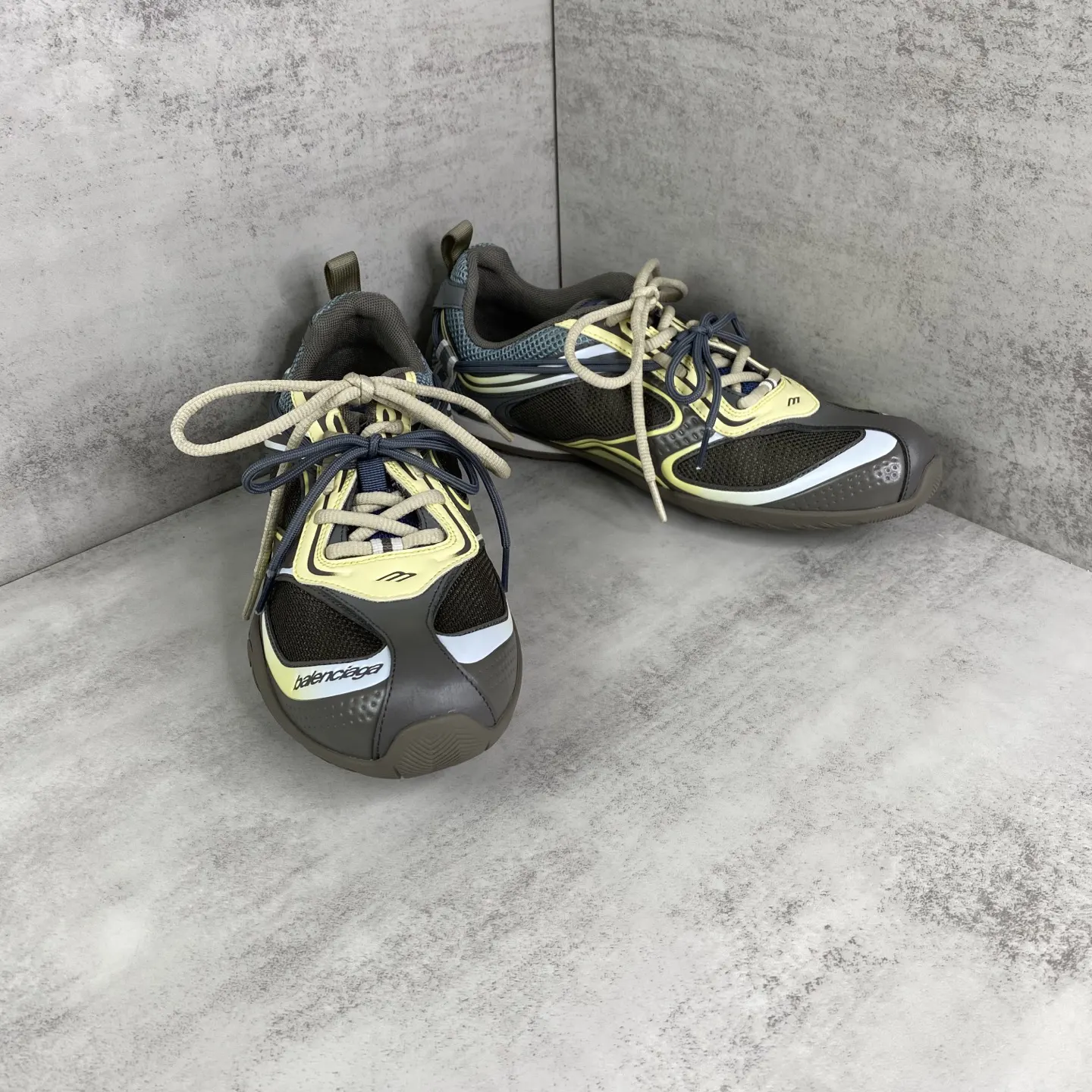 Balenciaga 运动鞋