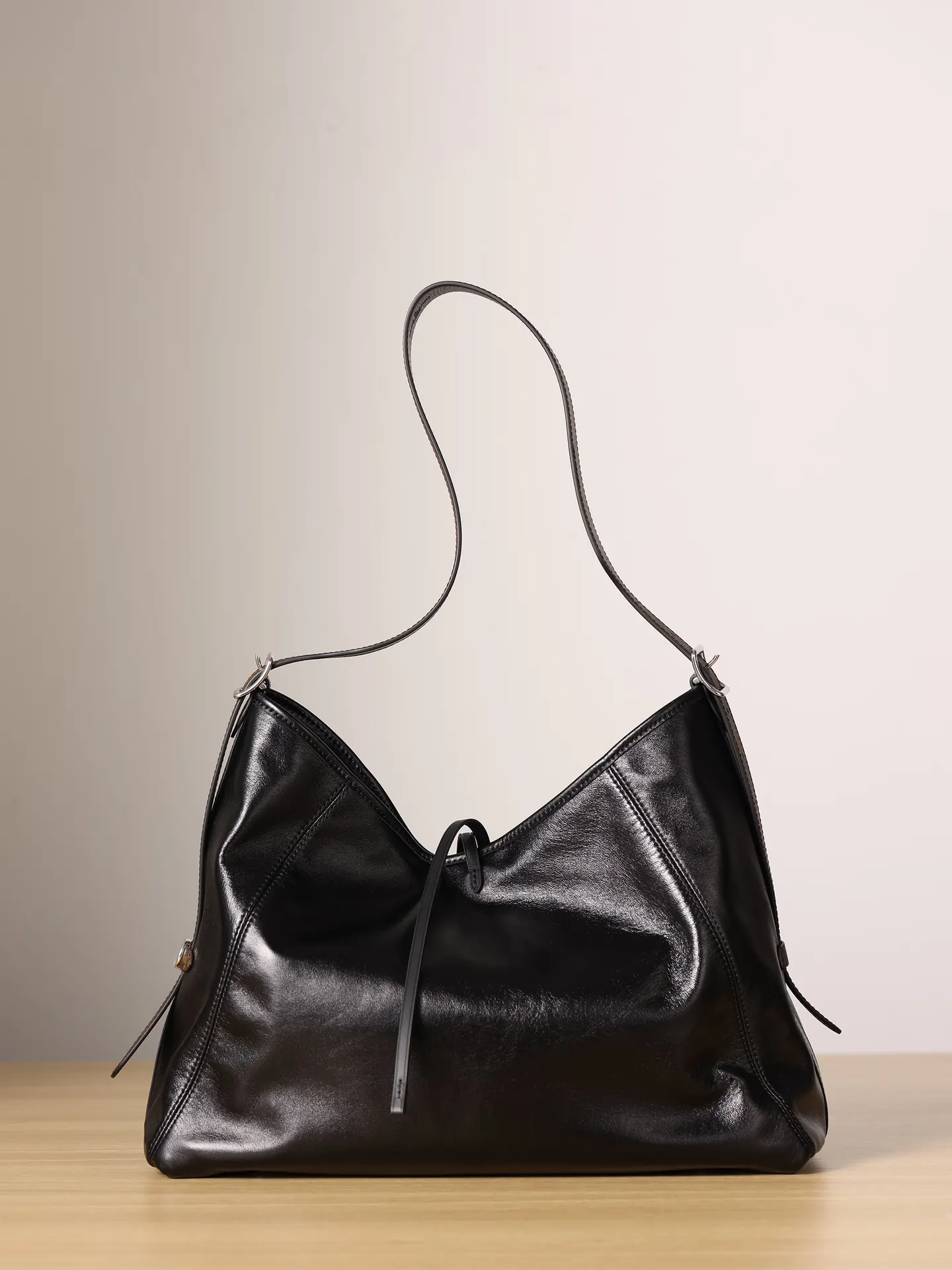CarryAll 牛皮 水桶包 休閒水桶款
