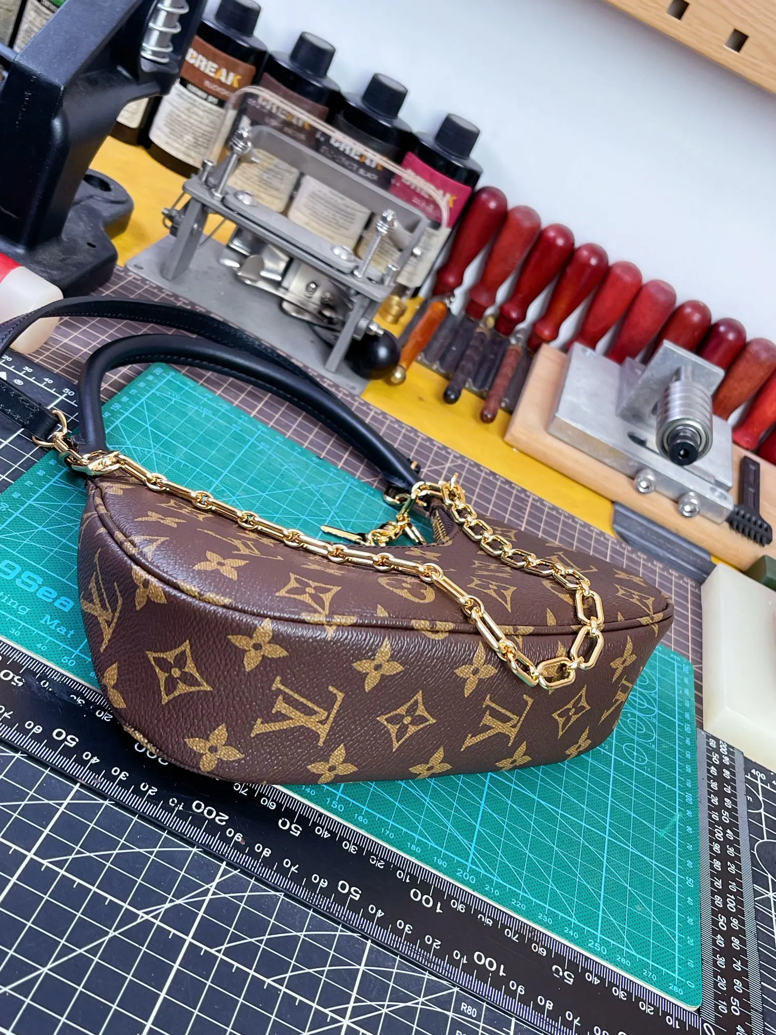 Chain Bag Leather