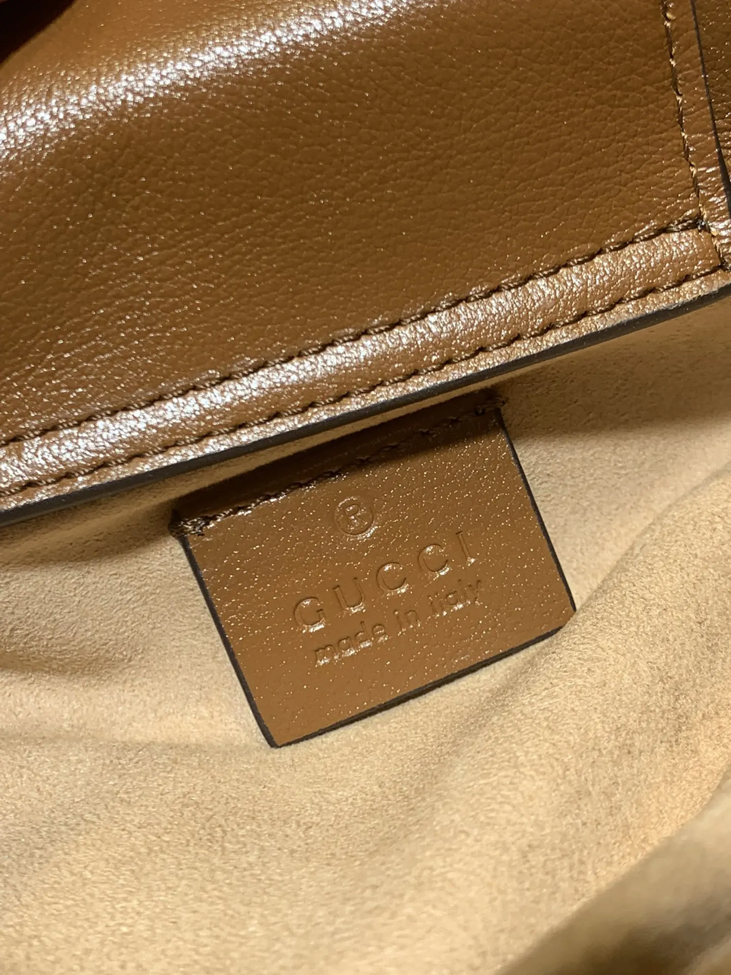 Gucci 麂皮 Diana竹节迷你托特包 材 大容量托特款