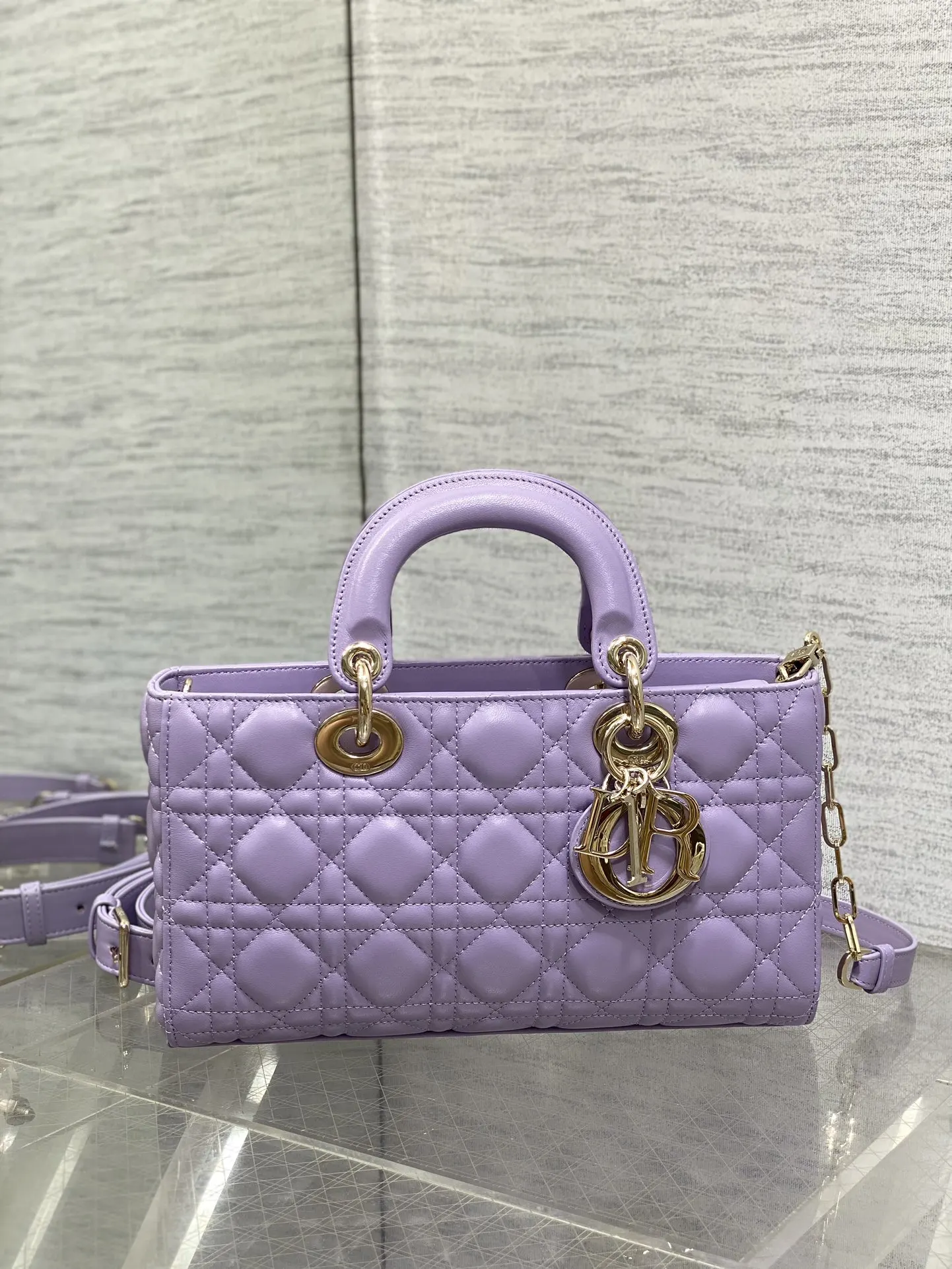 Dior 羊皮 进口 羊皮横款戴妃包梦幻紫 内里 手提包 通勤手提款