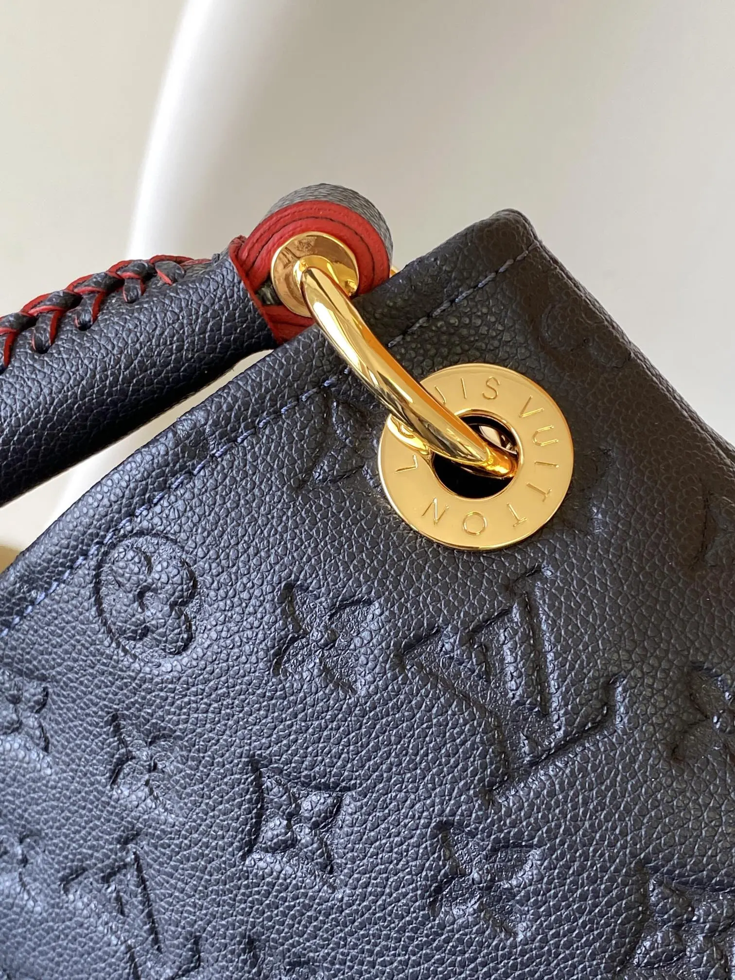 LV black and blue color scheme handbag Image 5 LV black and blue color scheme handbag Image 5