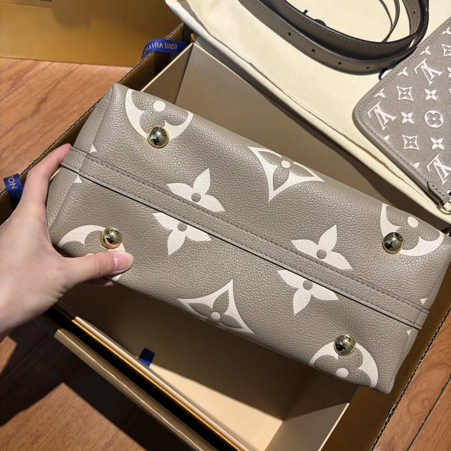 CarryAll 灰色 水桶包 休閒水桶款