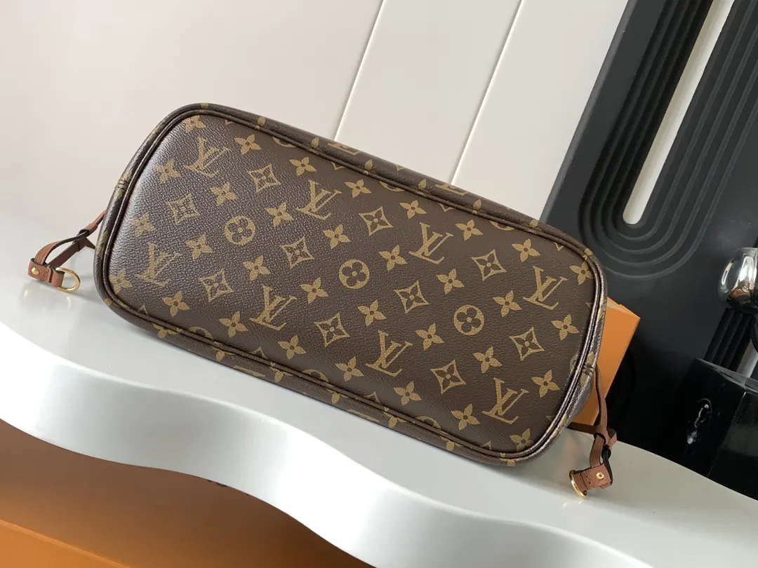 Louis Vuitton M12061 托特包