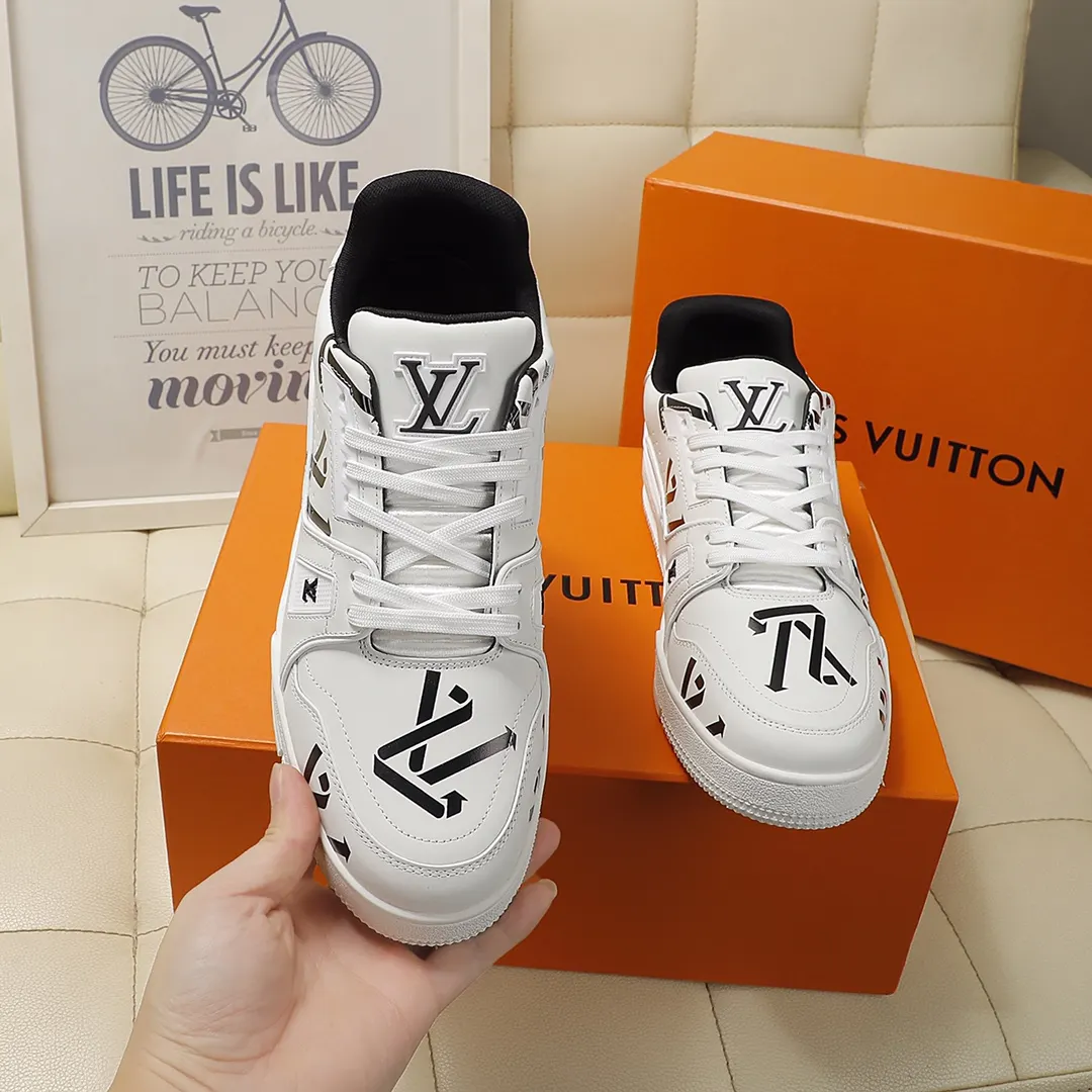 Louis Vuitton Sneakers