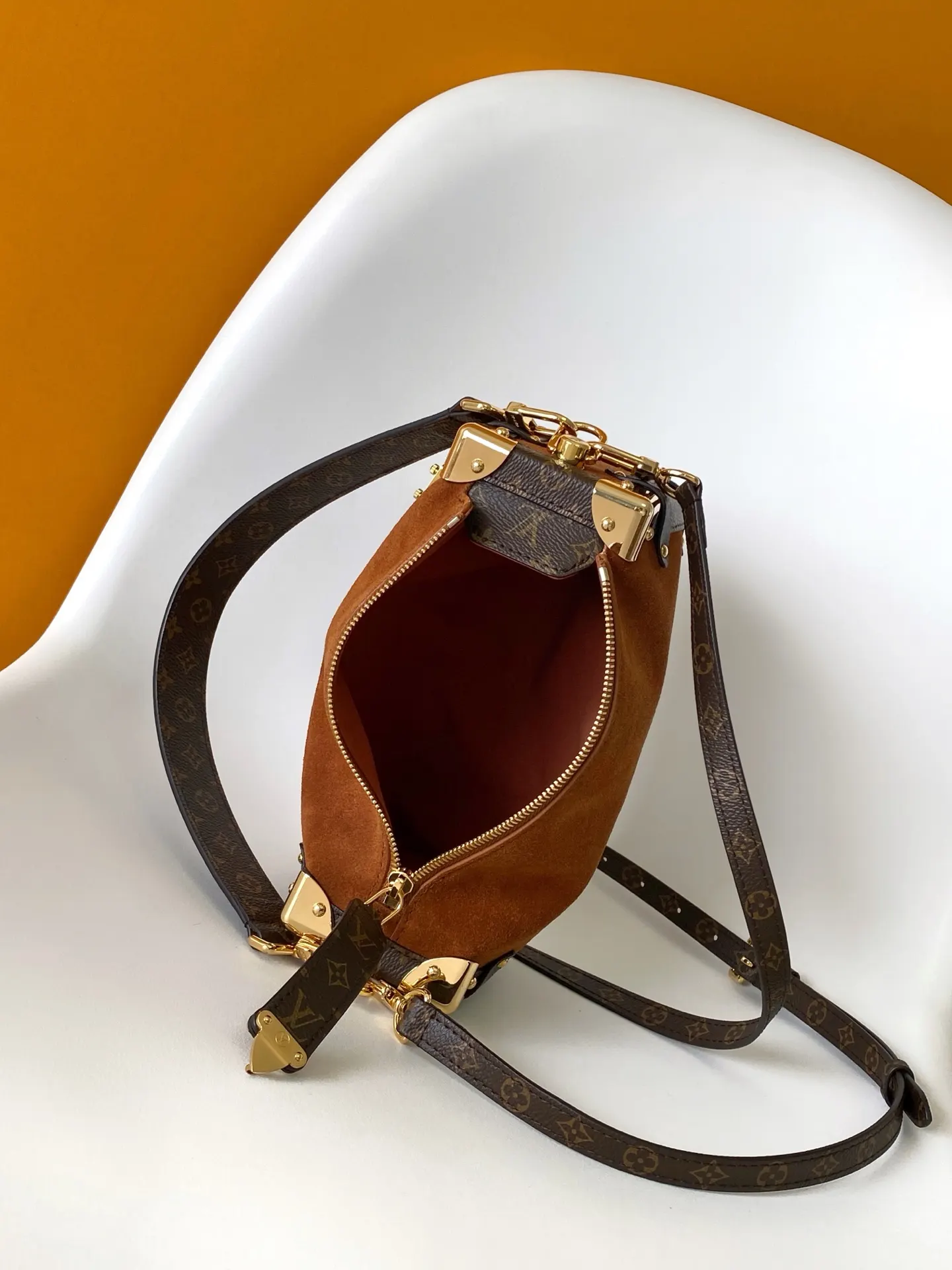 Chain Bag Leather