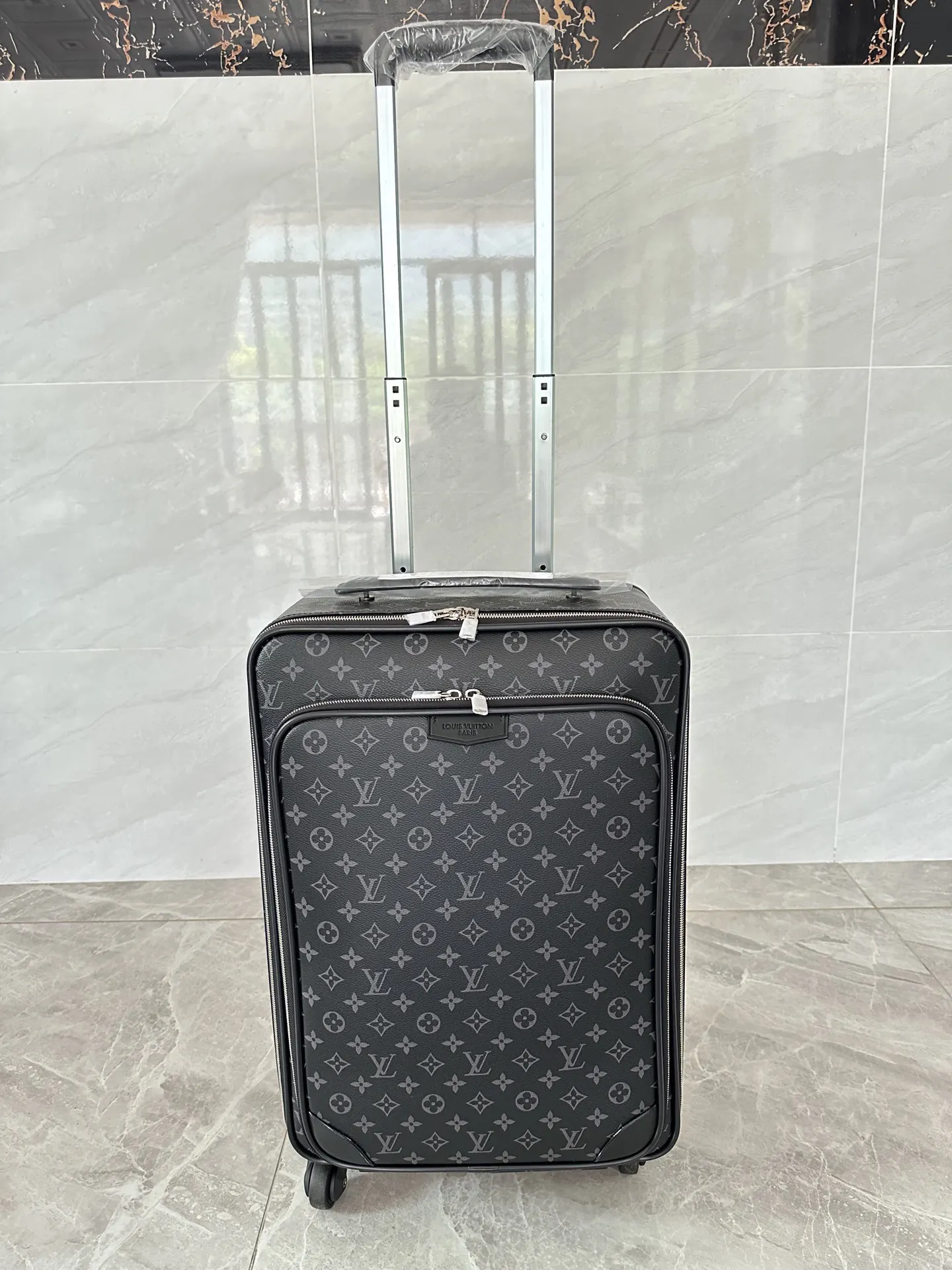 產品 实 行李箱 旅行拉杆款 輕便出行款