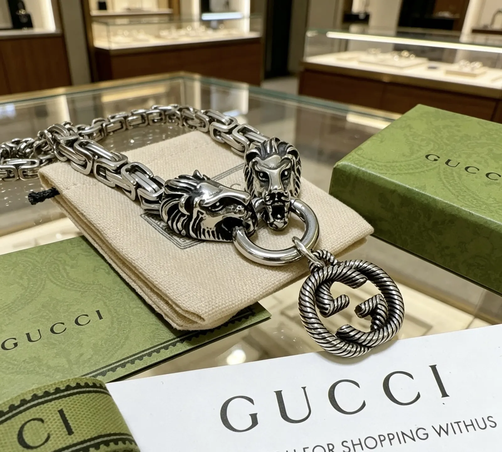 Gucci 链条包 单肩斜挎款