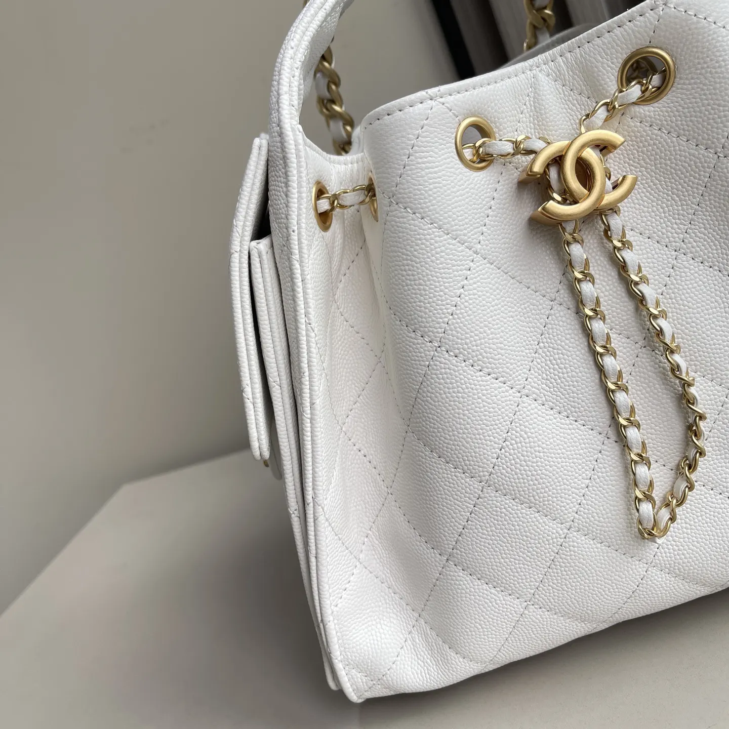 White Hobo Shoulder Bag Vintage Leather