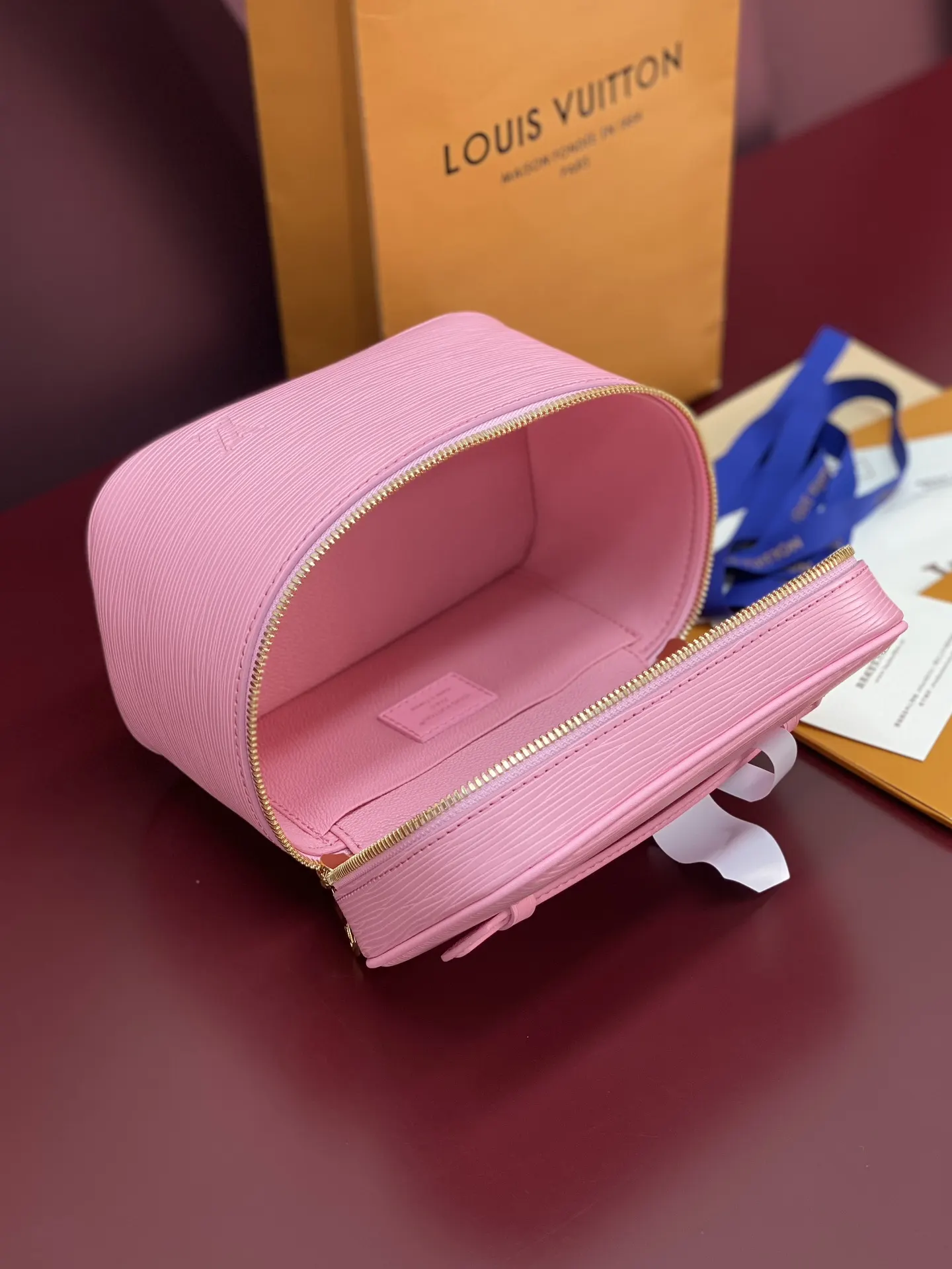 LV 粉色 皮革 批 粉色 中号 化妝包 便携收納款