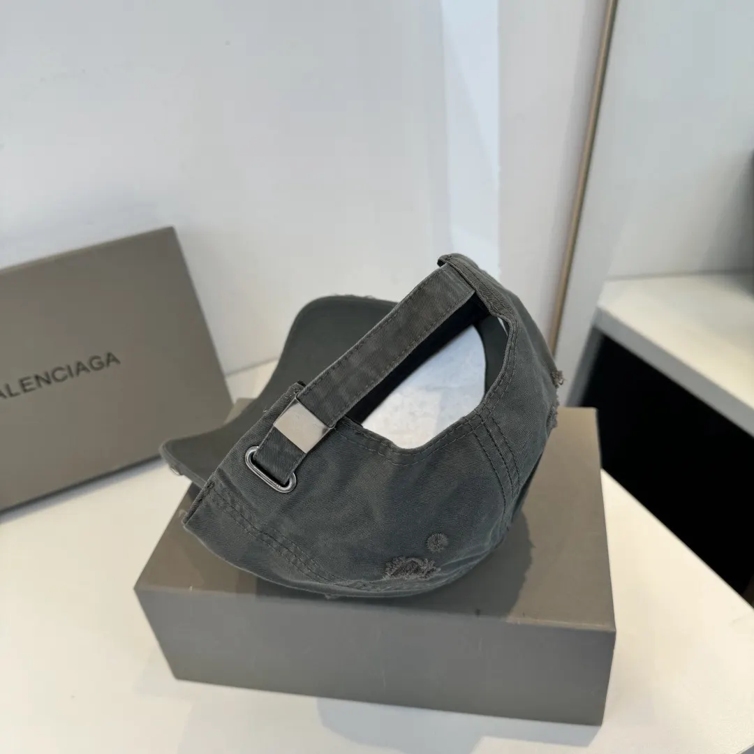 Balenciaga Baseball Cap Logo