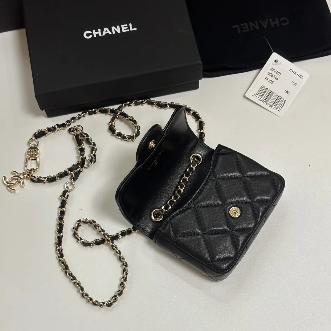 Chanel 黑色牛皮链条包 礼盒