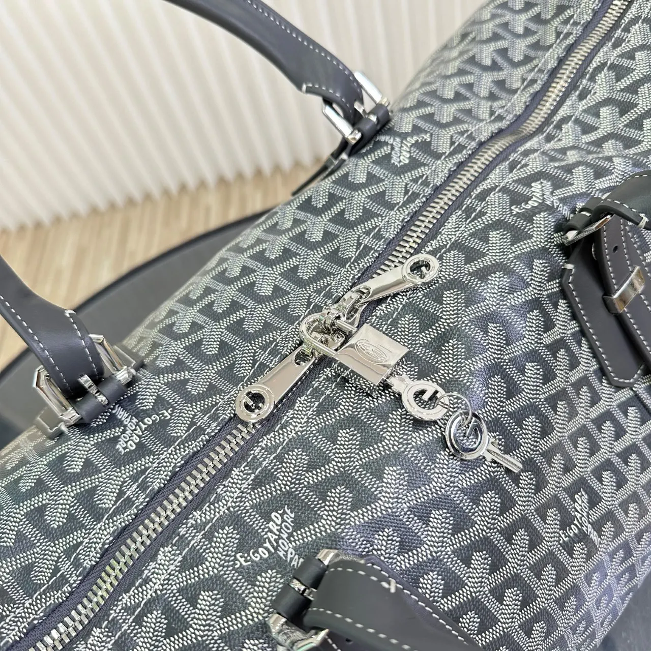 Goyard 黄色 BOSTON 旅行包适合在机舱内使用 通过搭 一 大容量旅行款