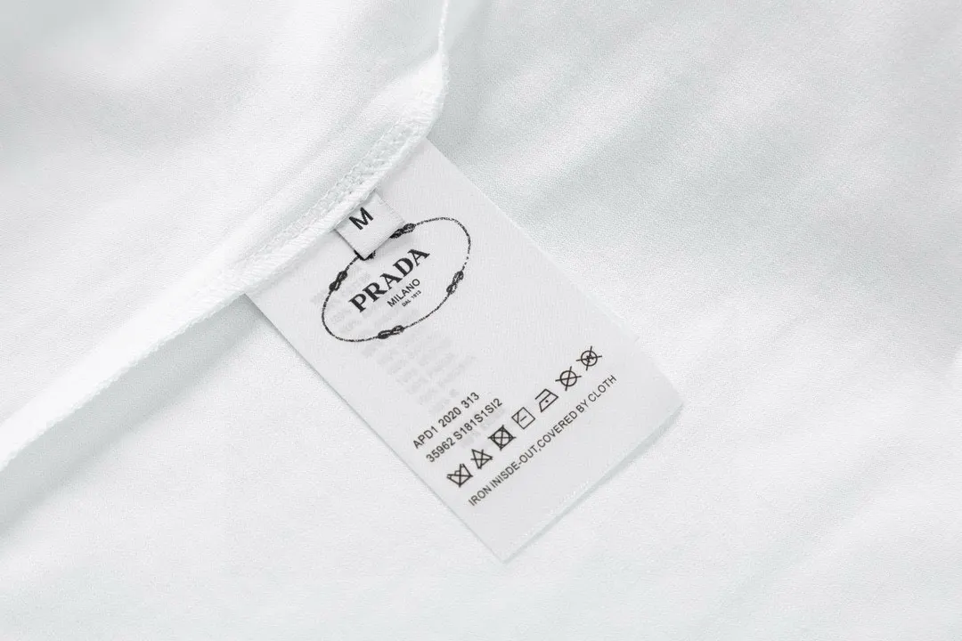 Prada T-Shirt Casual Versatile